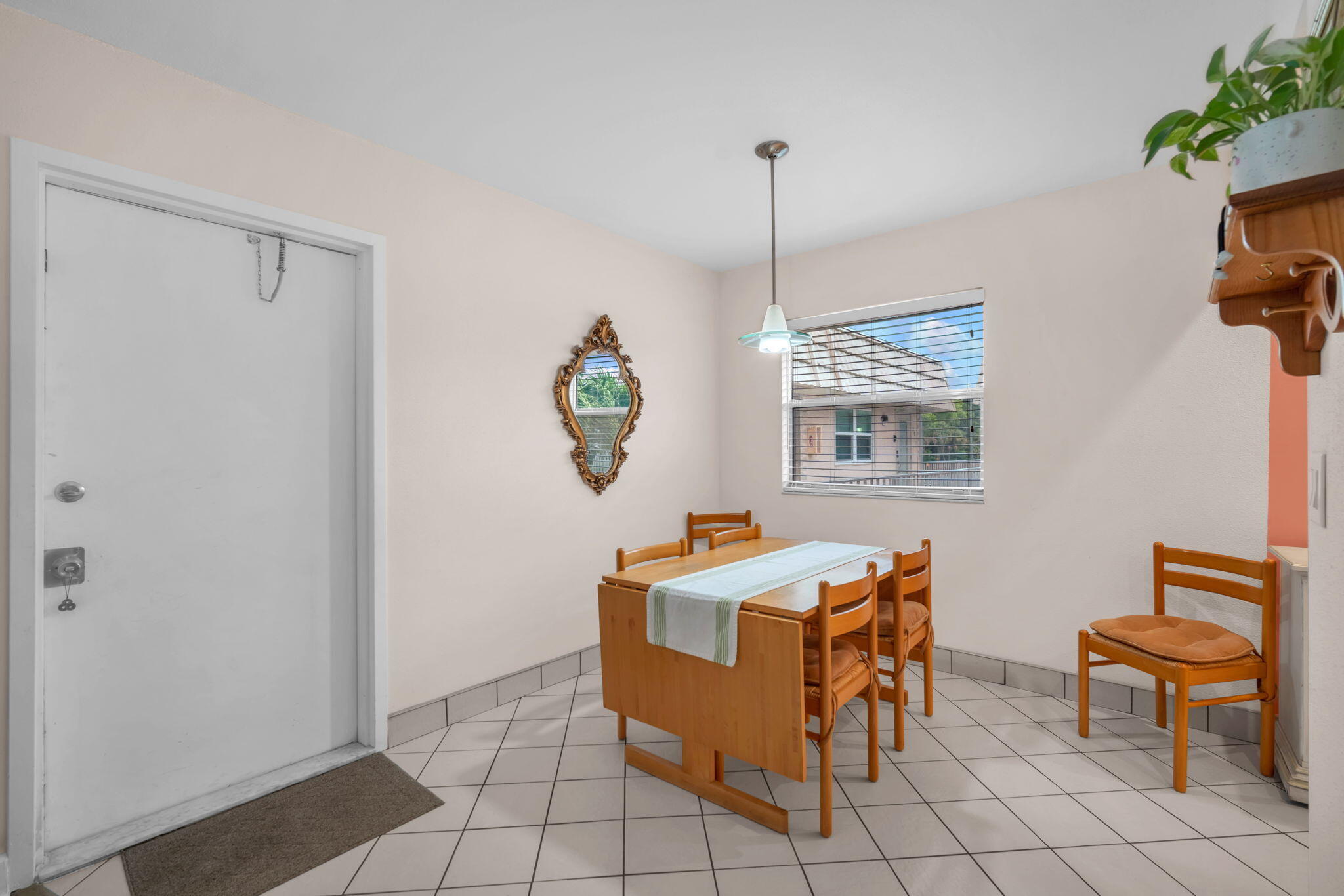 716 Saxony Place O Property Photo 8