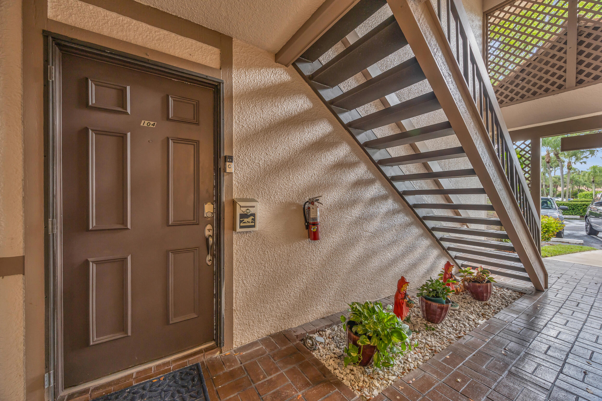 1105 Duncan Circle 104 Property Photo 4