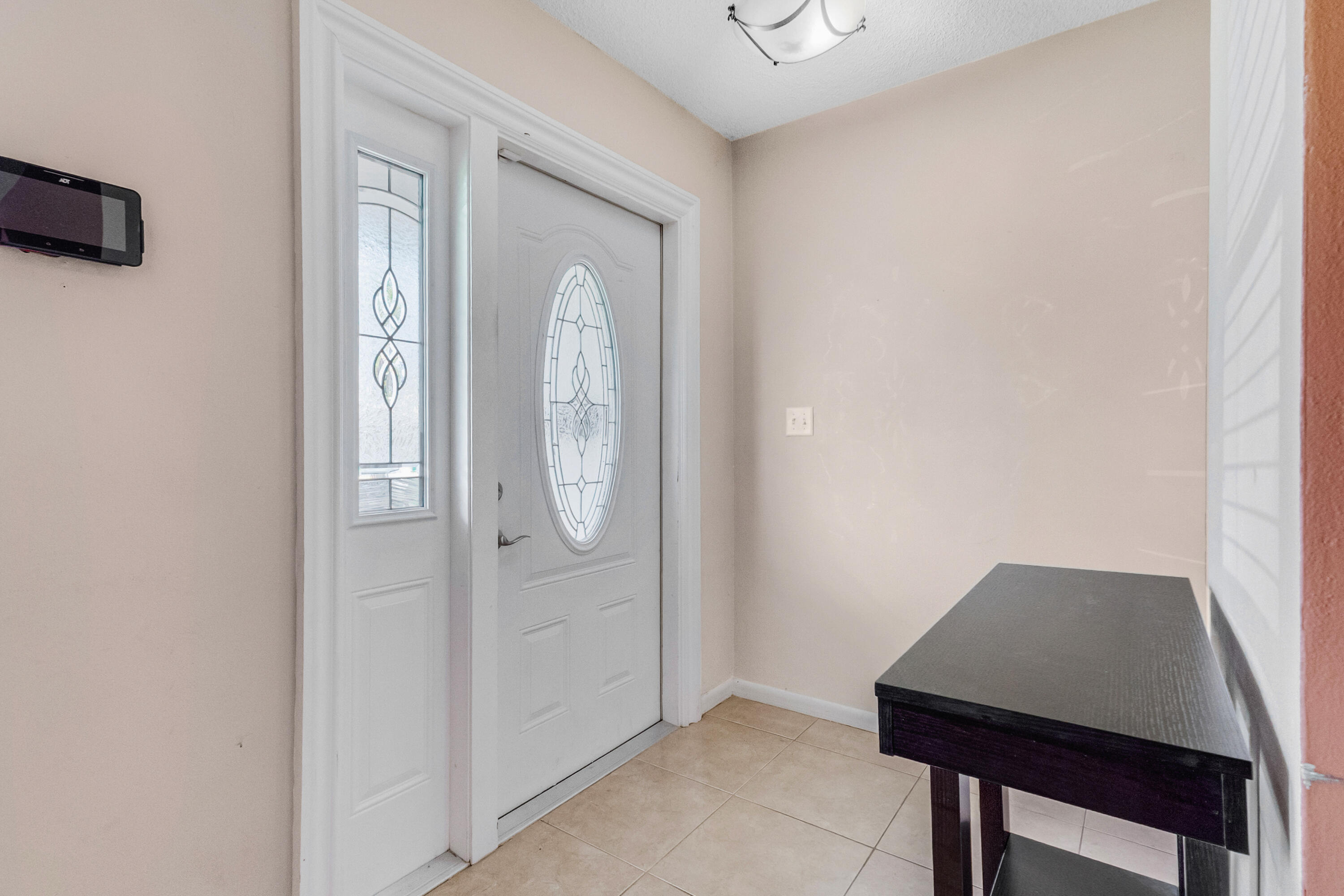 10875 Nw 40th Street Property Photo 6