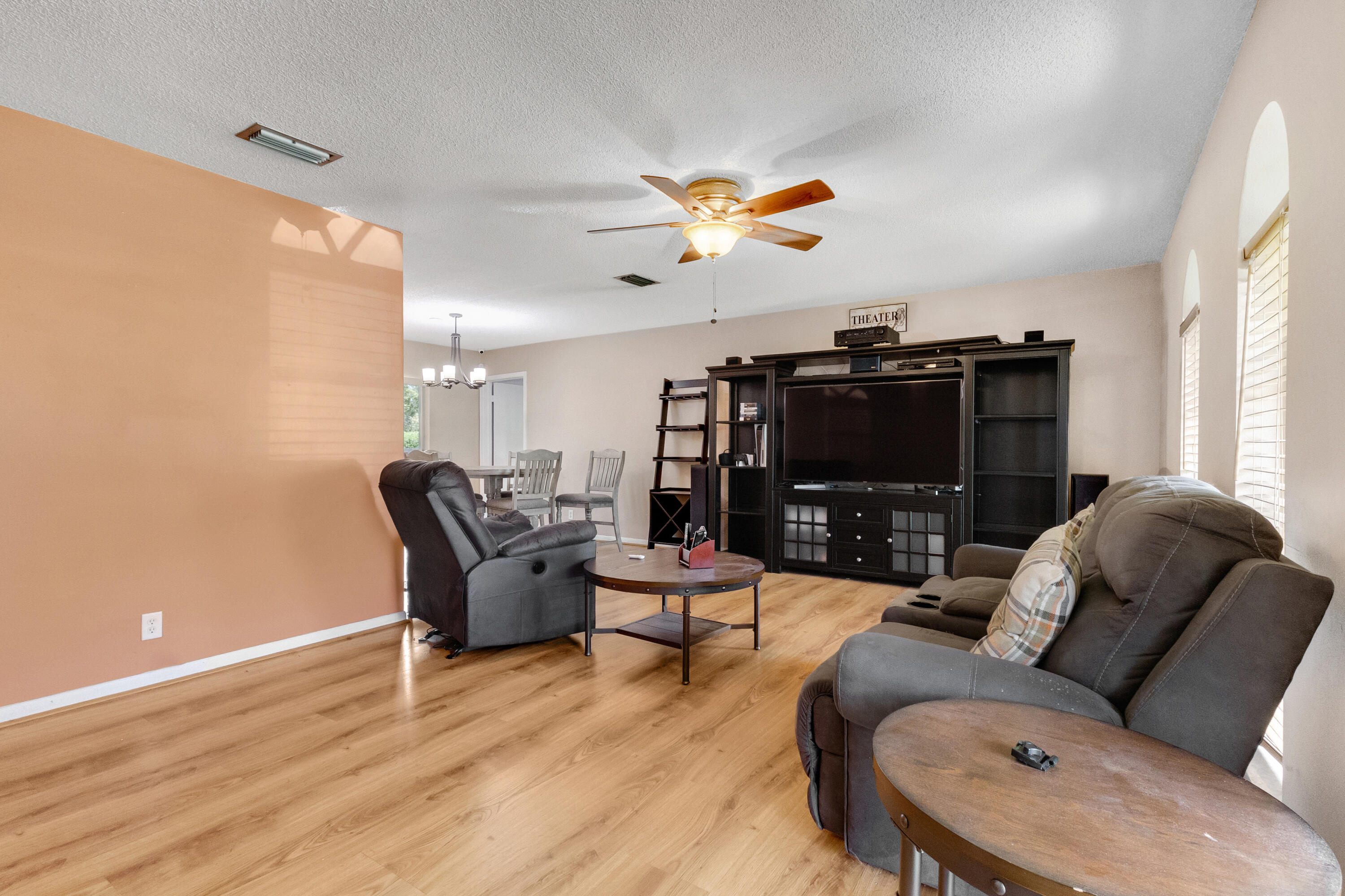10875 Nw 40th Street Property Photo 10