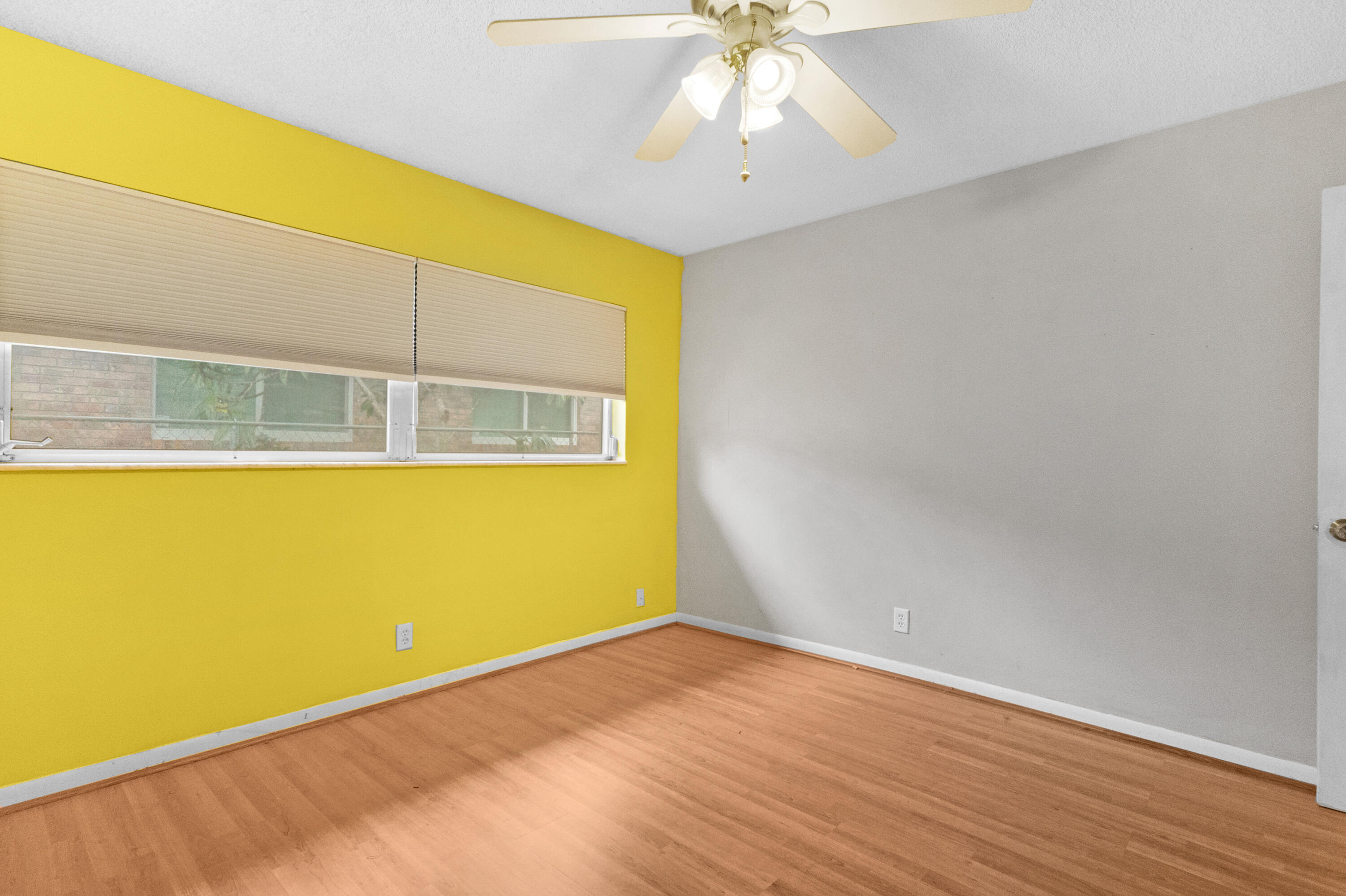 10875 Nw 40th Street Property Photo 28