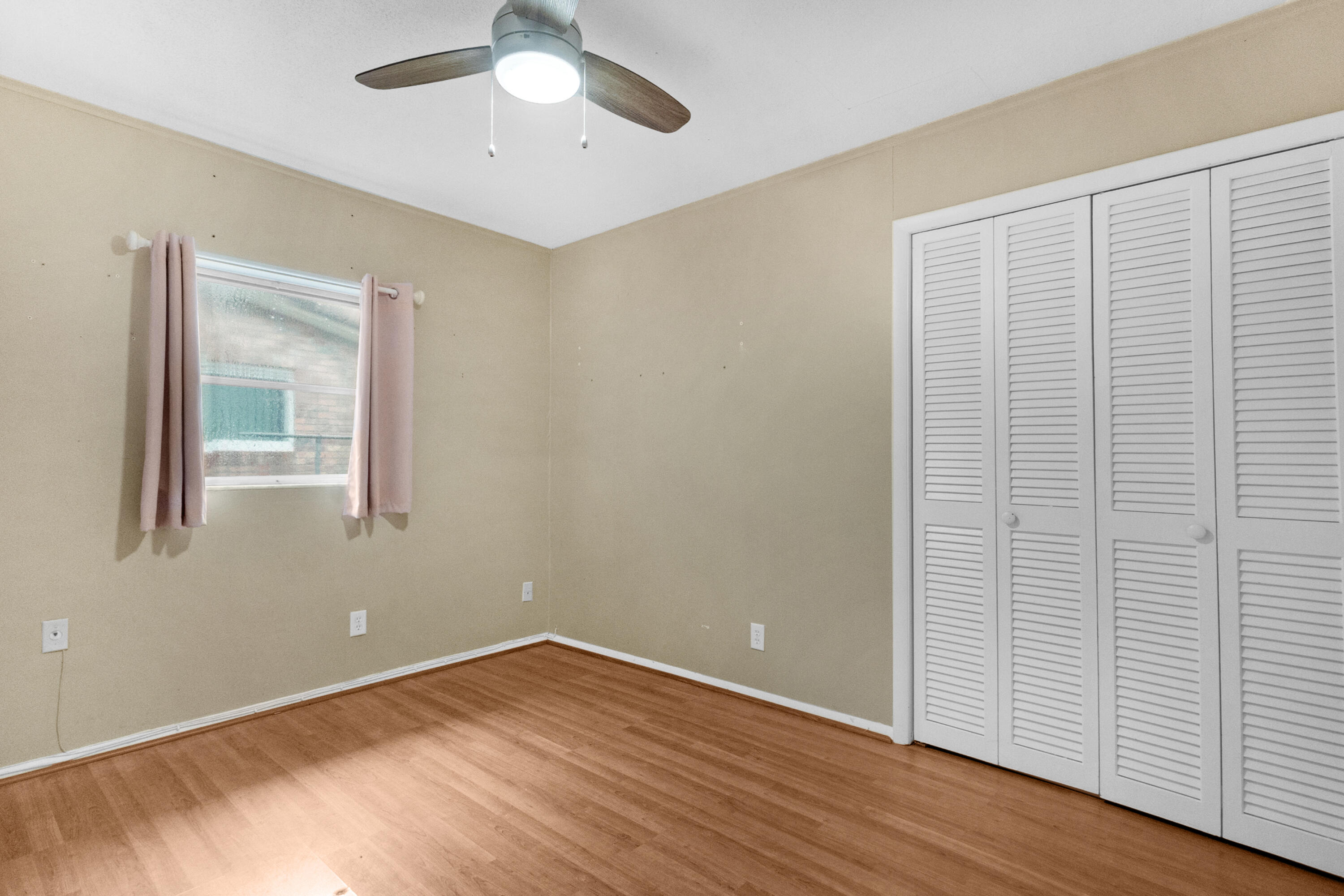 10875 Nw 40th Street Property Photo 36