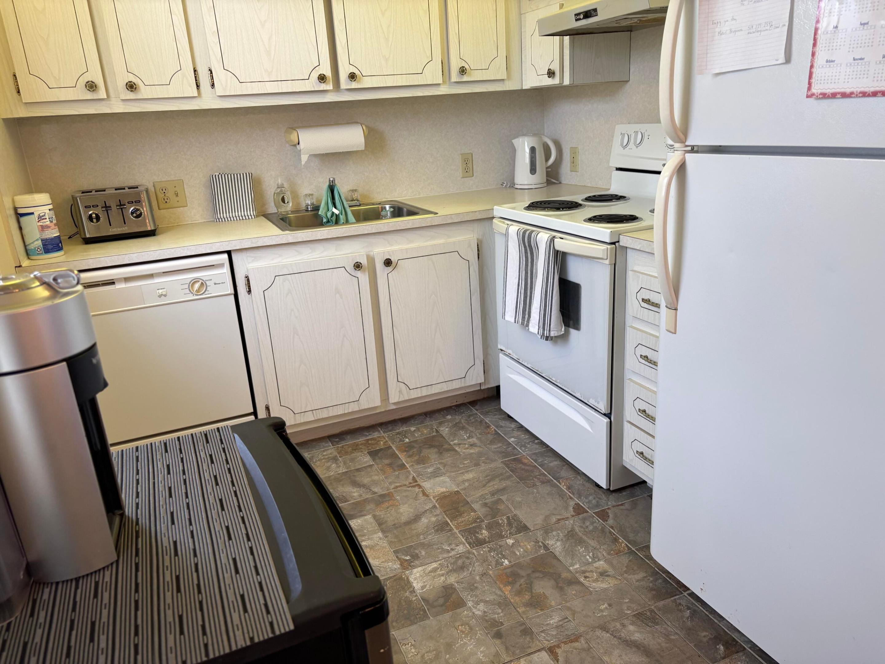 112 Preston Way 112 C Property Photo 1