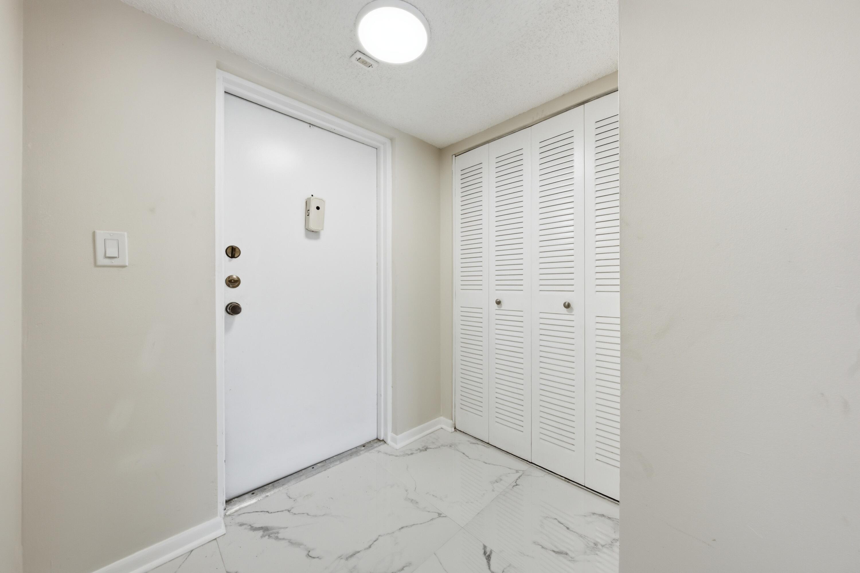 3000 Riverside Drive 201-1 Property Photo 4