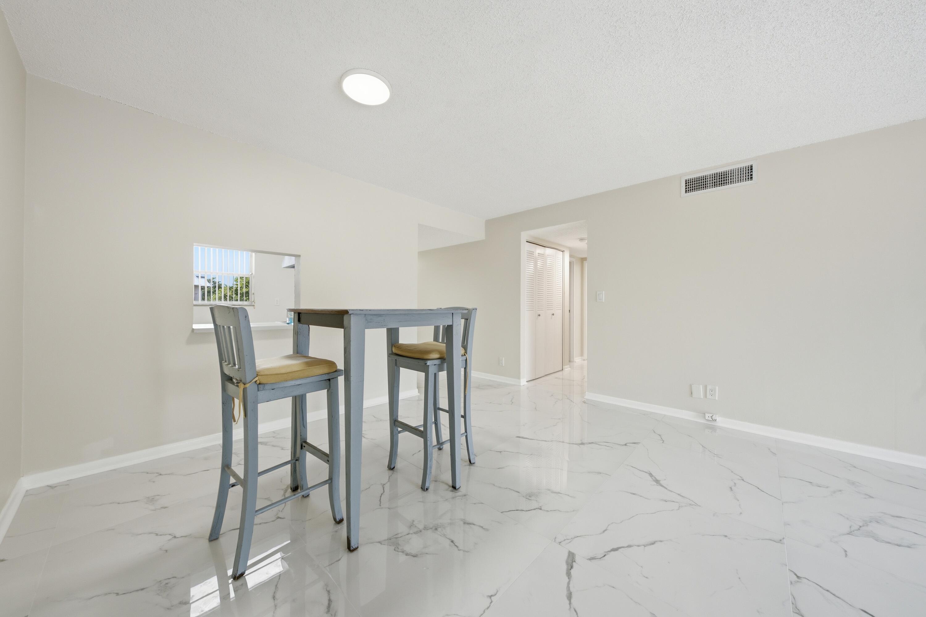 3000 Riverside Drive 201-1 Property Photo 6