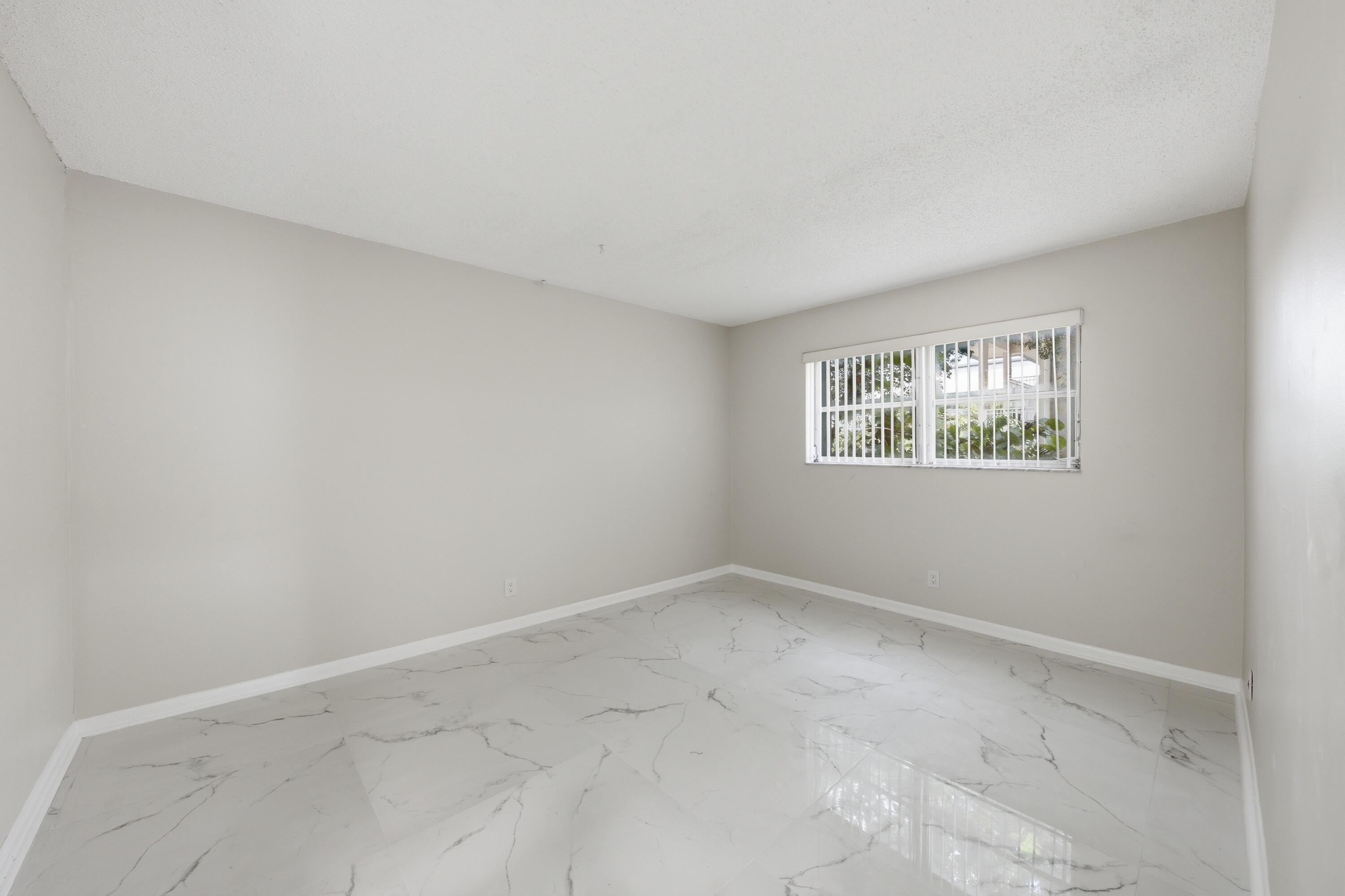 3000 Riverside Drive 201-1 Property Photo 13