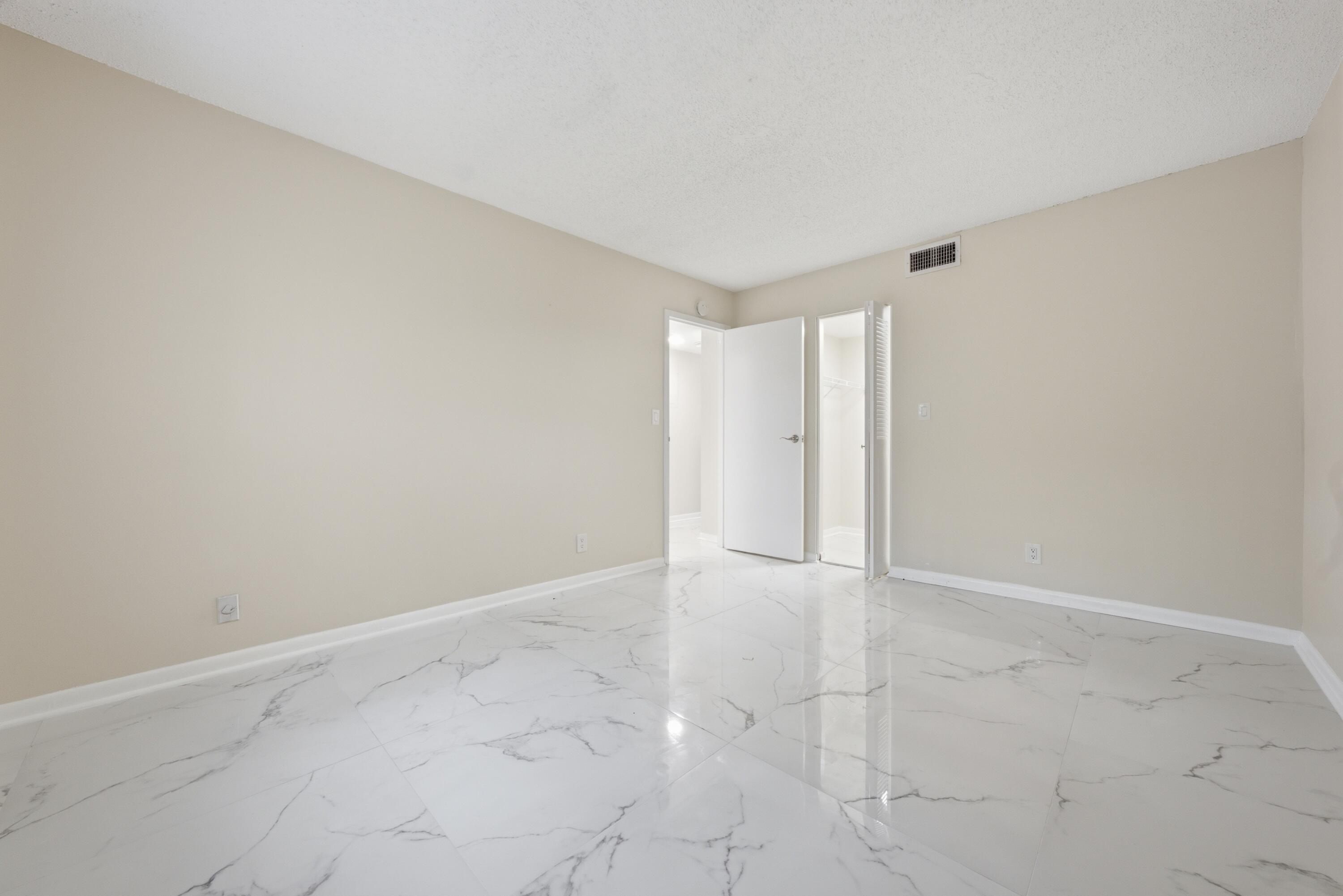 3000 Riverside Drive 201-1 Property Photo 15