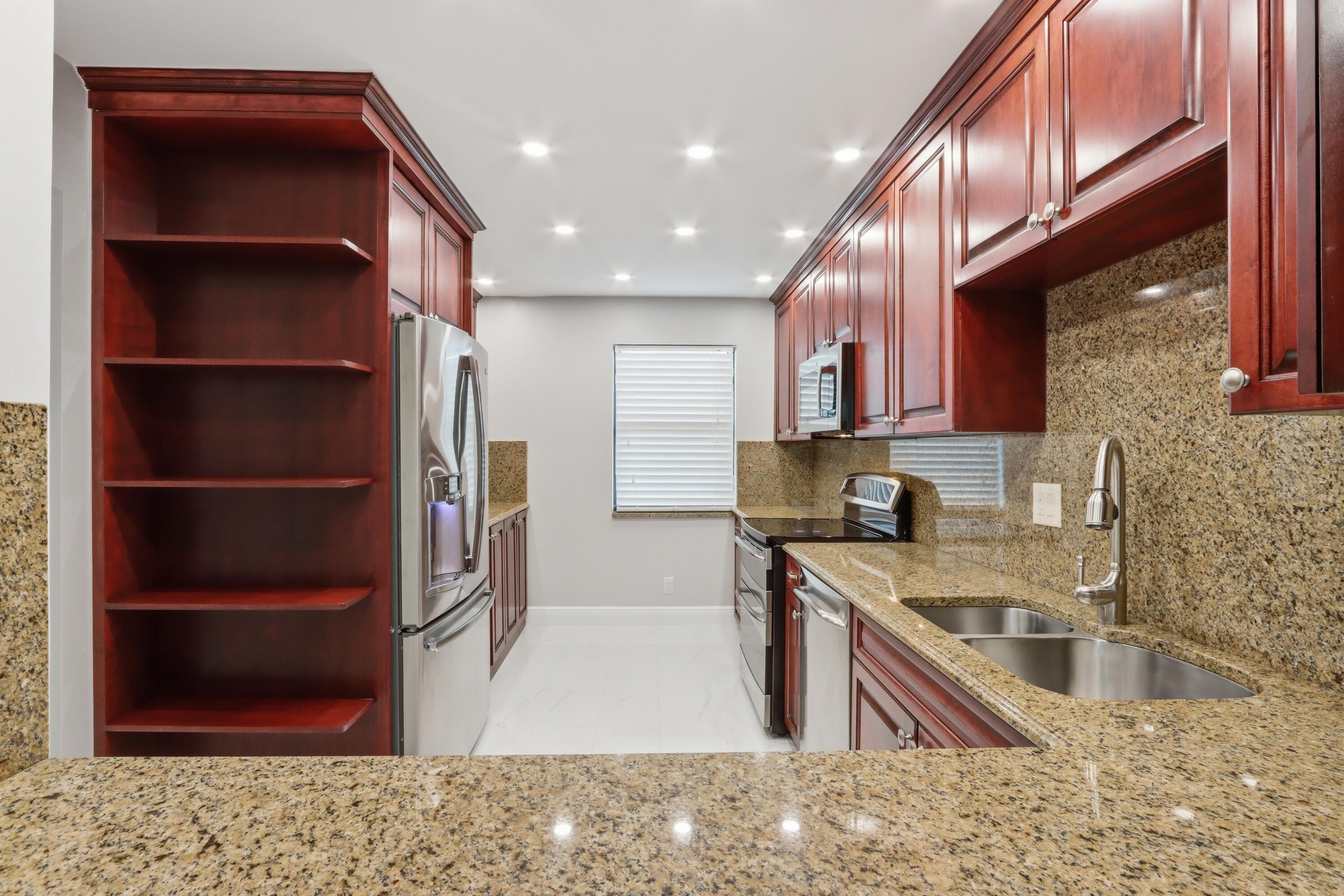 220 Lake Drive 206 Property Photo 6