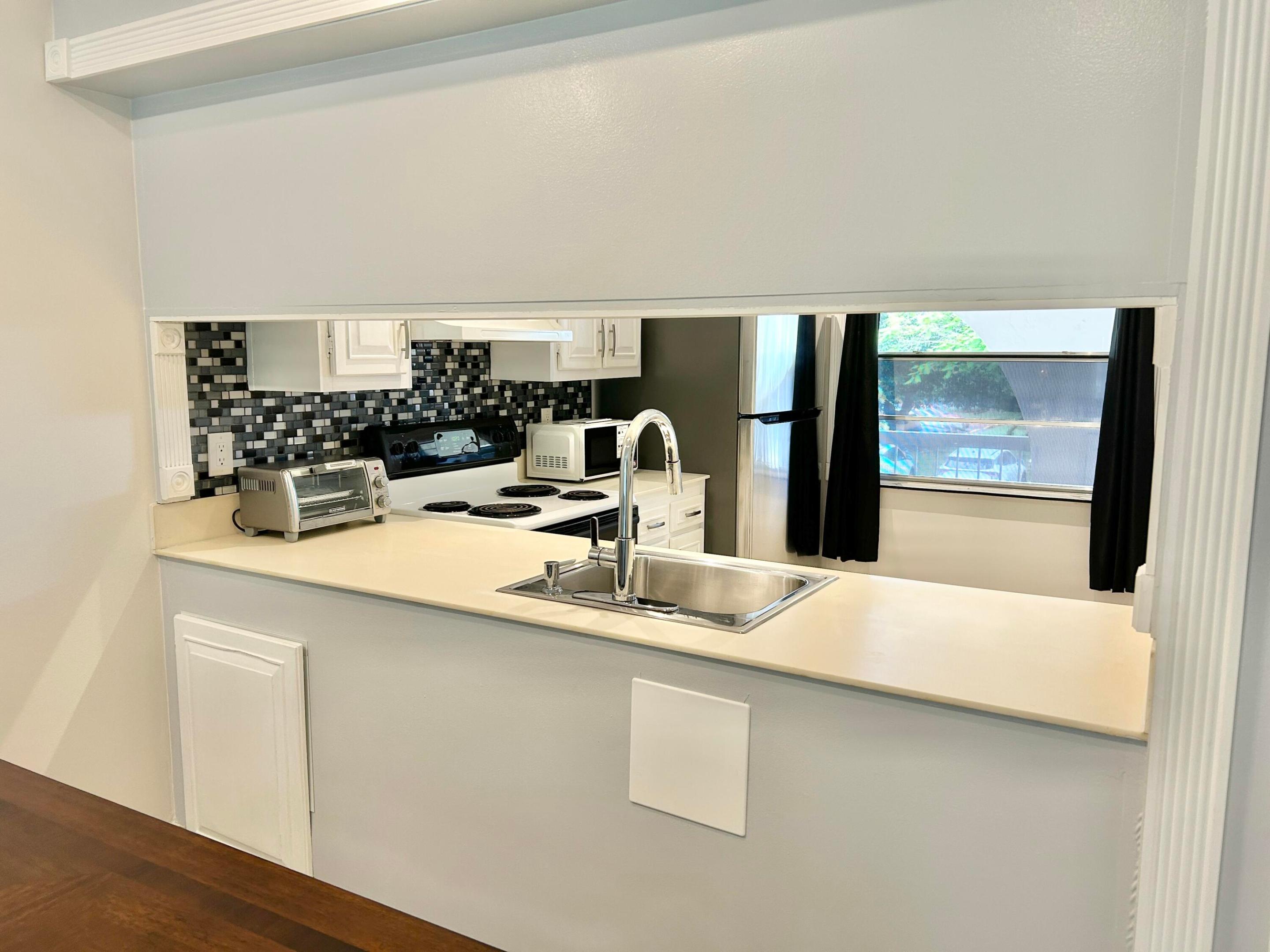 2613 Nassau Bend C2 Property Photo 4