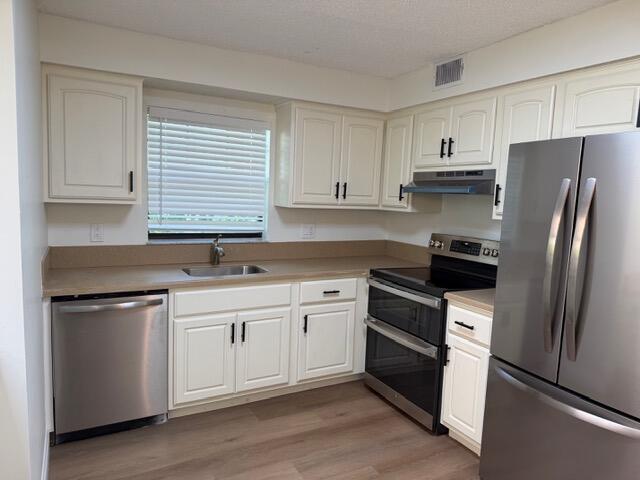 1622 Cypress Pointe Drive 4-11 Property Photo 4
