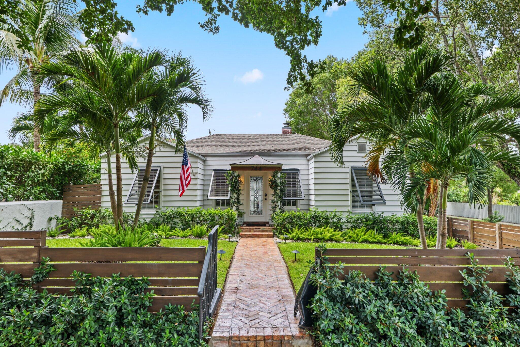 744 Sunset Road Property Photo 1