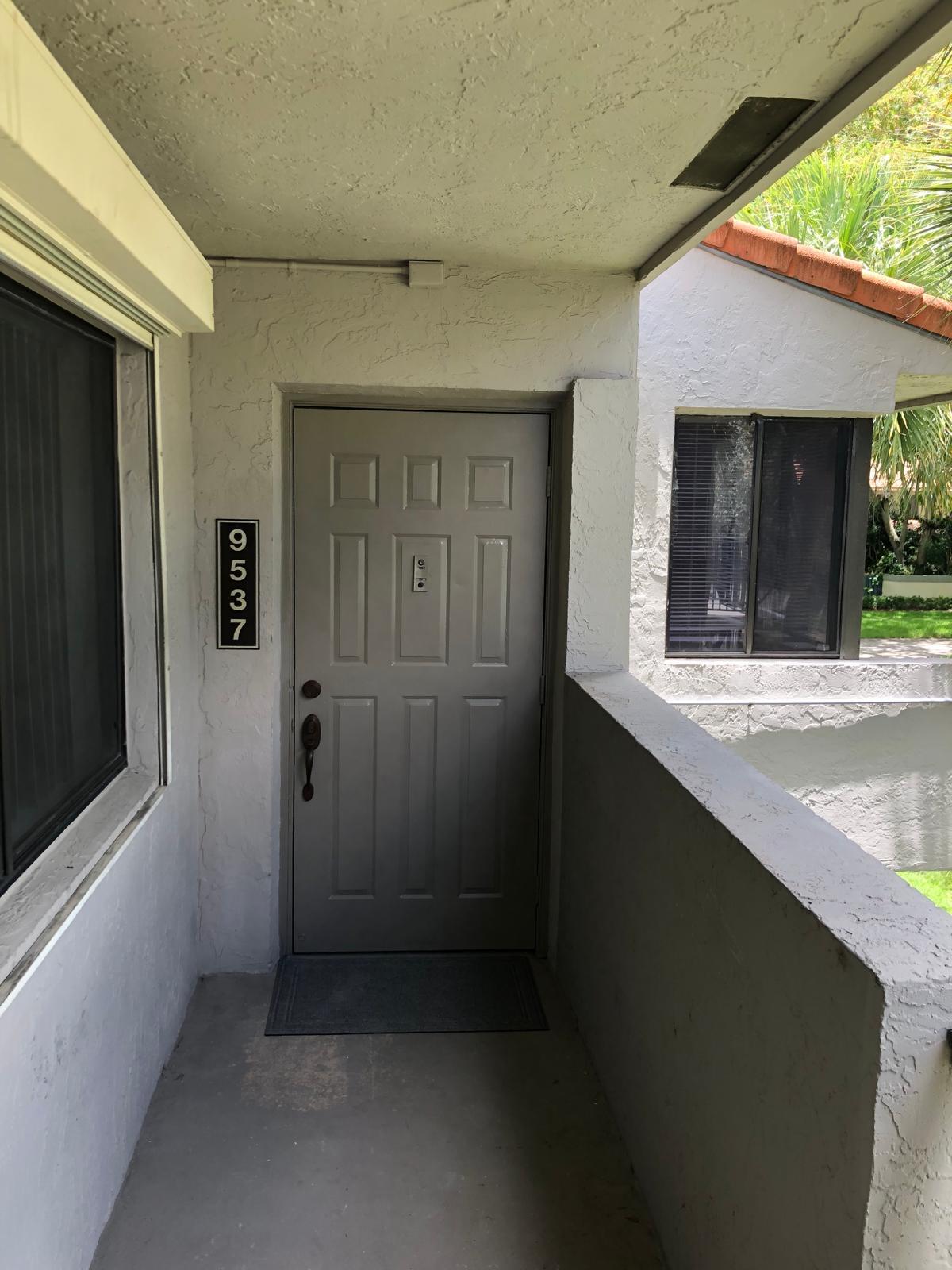 9537 Sw 1st Court Property Photo 14