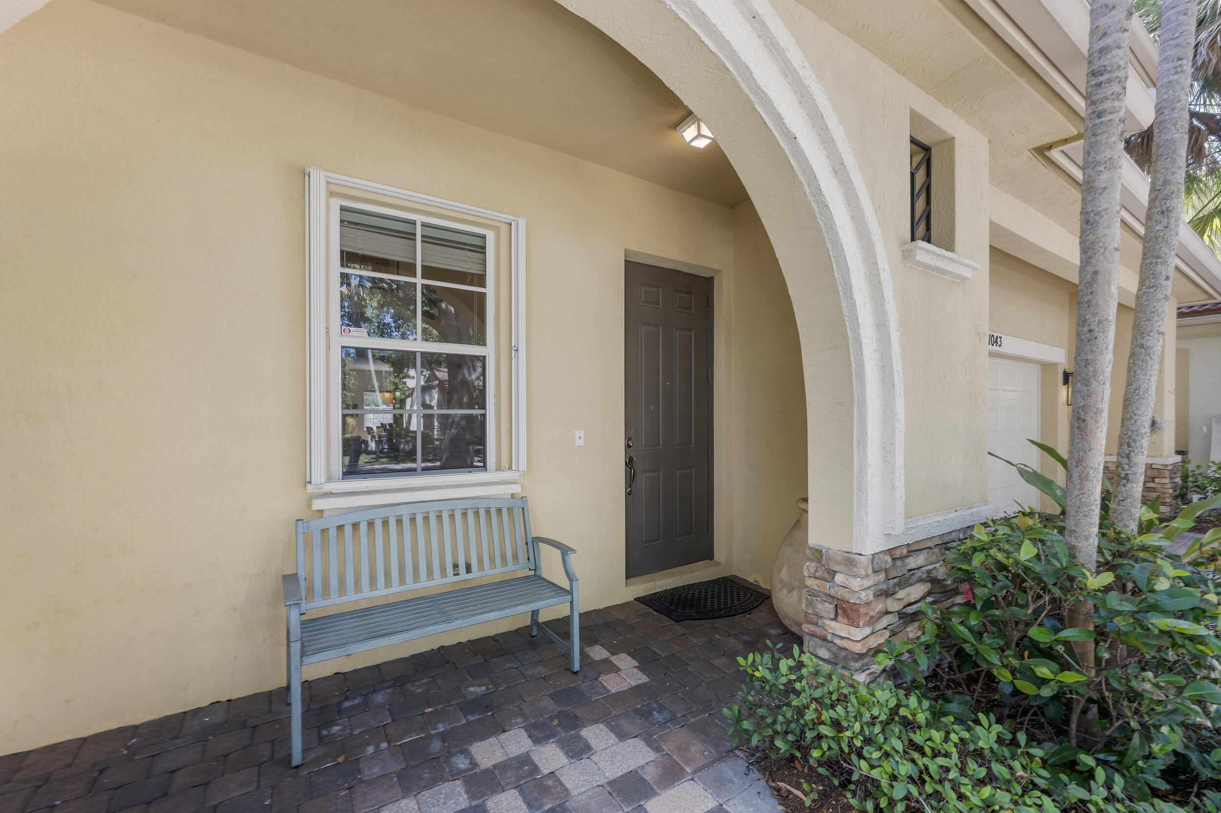 1043 Vintner Boulevard Property Photo 5