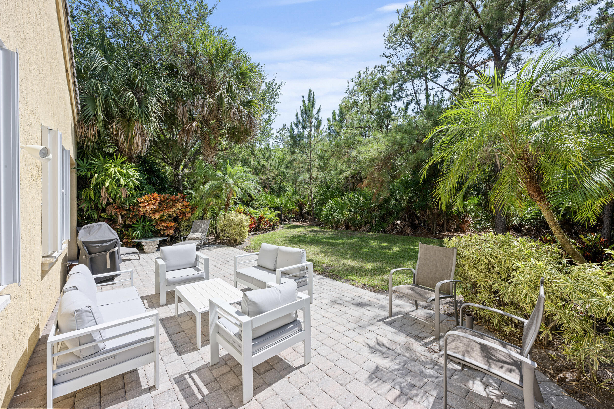 1043 Vintner Boulevard Property Photo 10