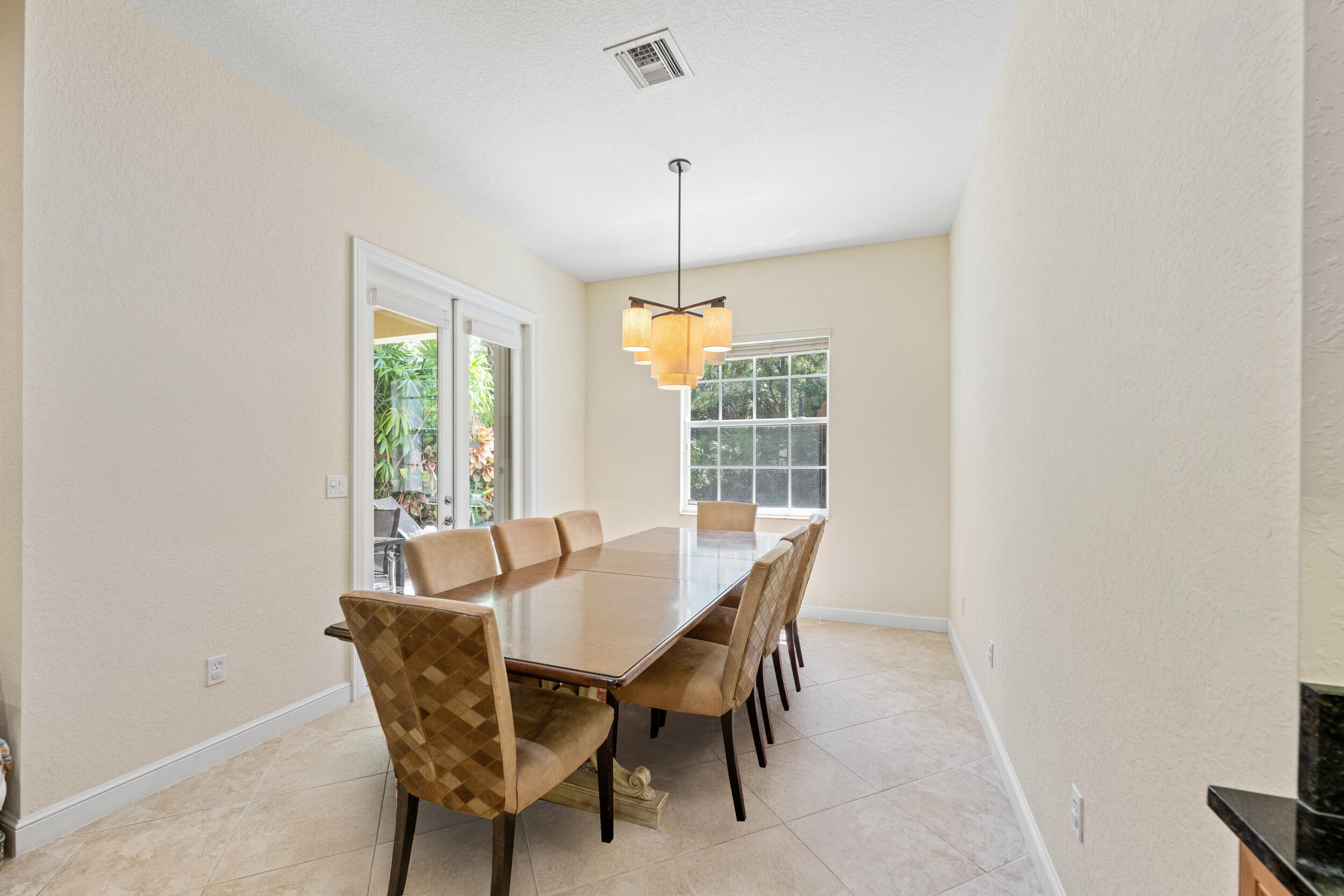 1043 Vintner Boulevard Property Photo 32