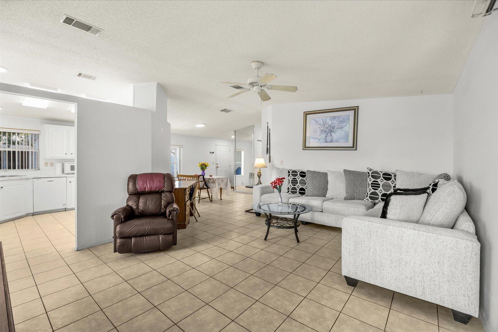 3809 Meadowlark Circle Property Photo 10