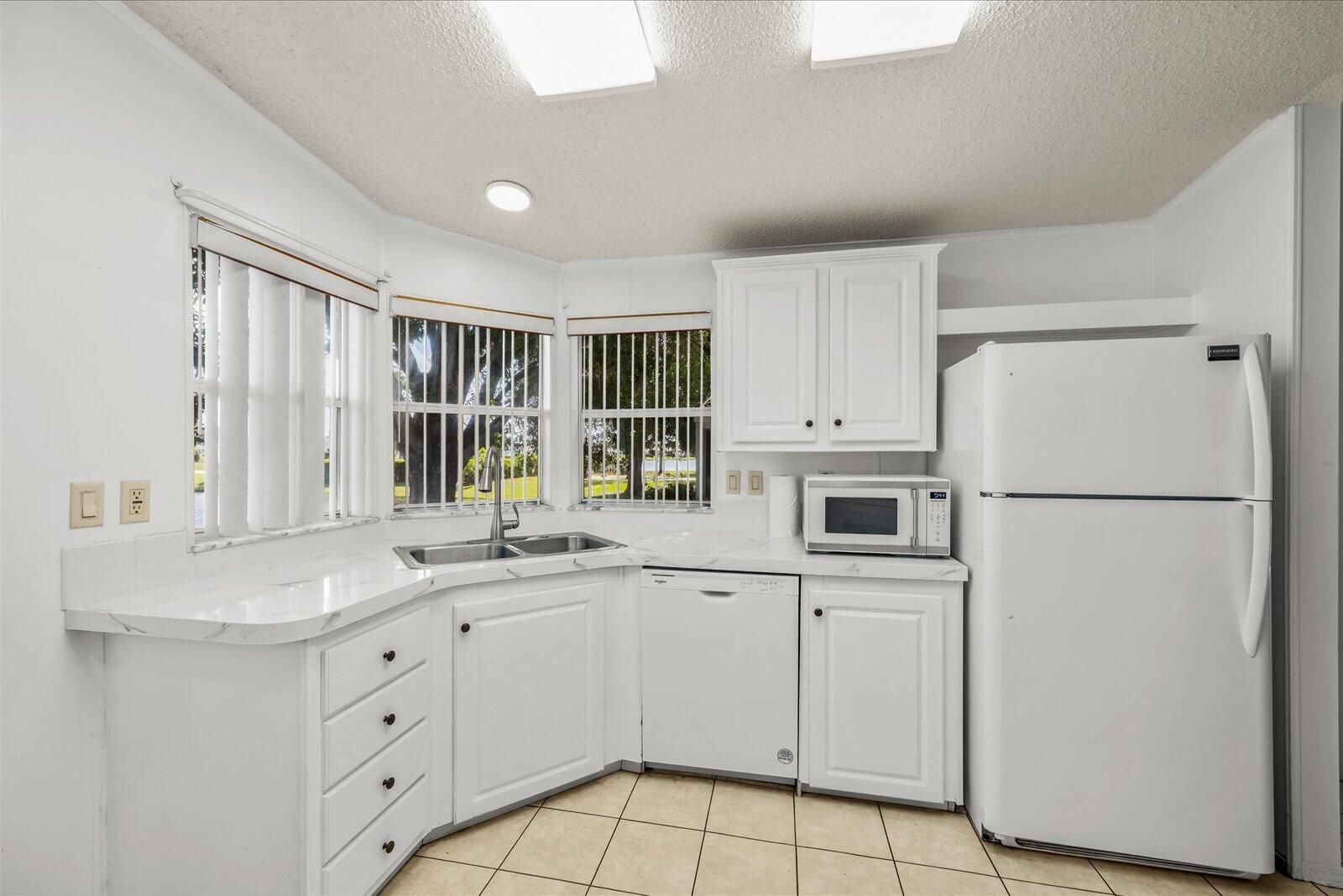 3809 Meadowlark Circle Property Photo 12
