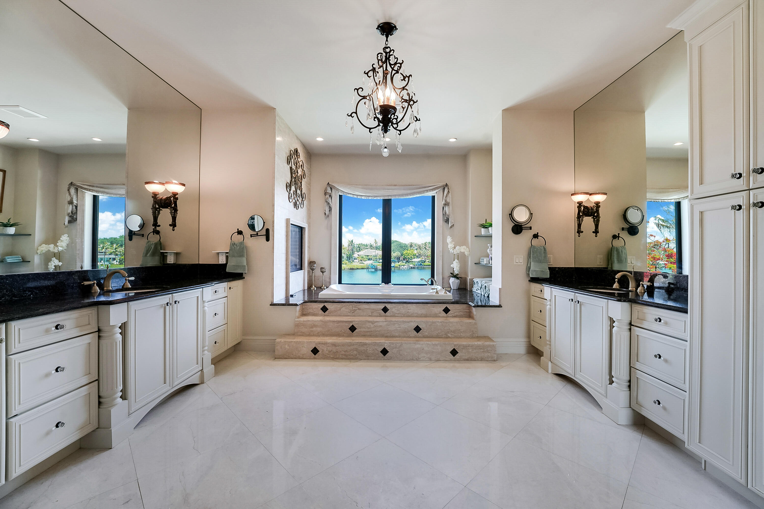 10433 Se Banyan Way Property Photo 10