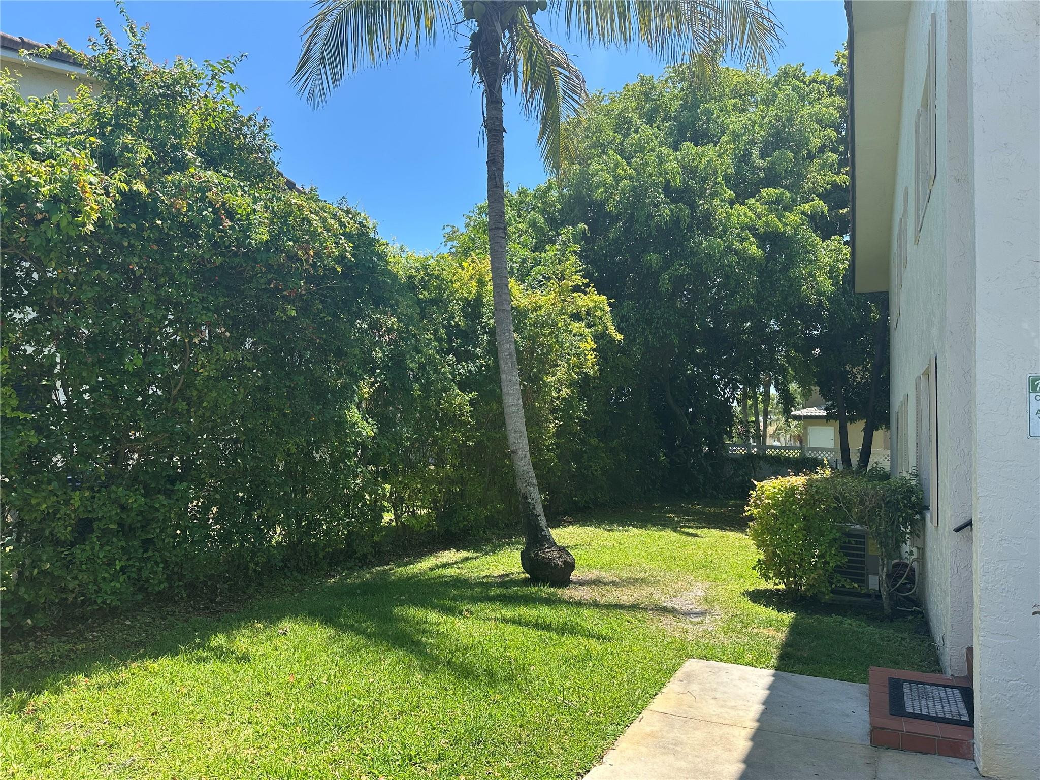 11676 Nw 45th Street Property Photo 14