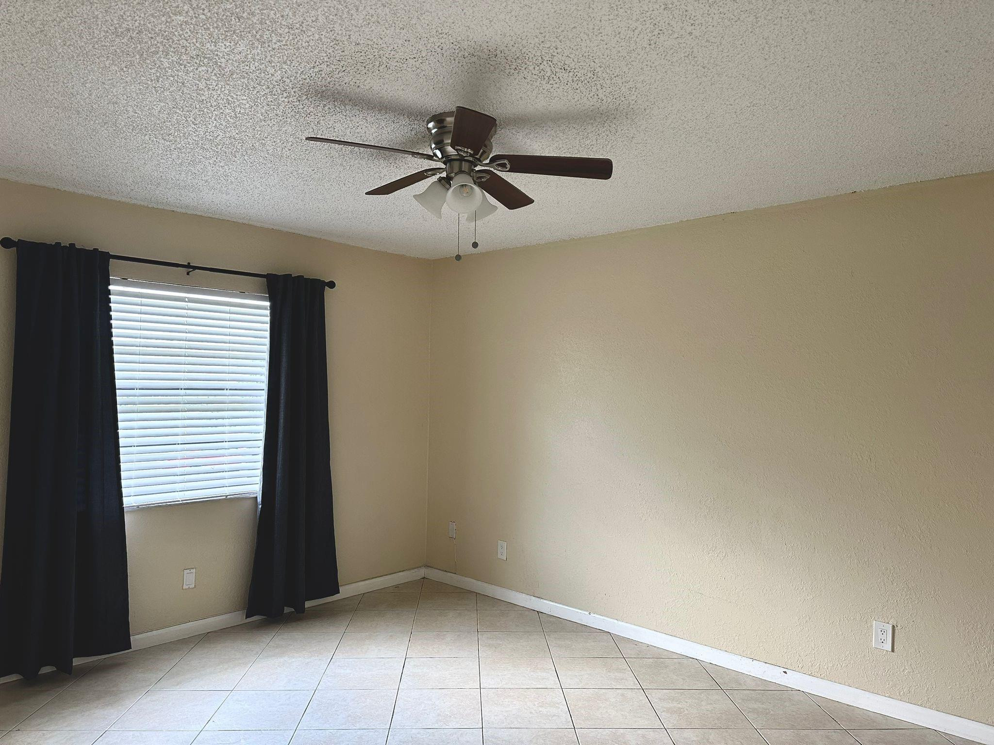 11676 Nw 45th Street Property Photo 26
