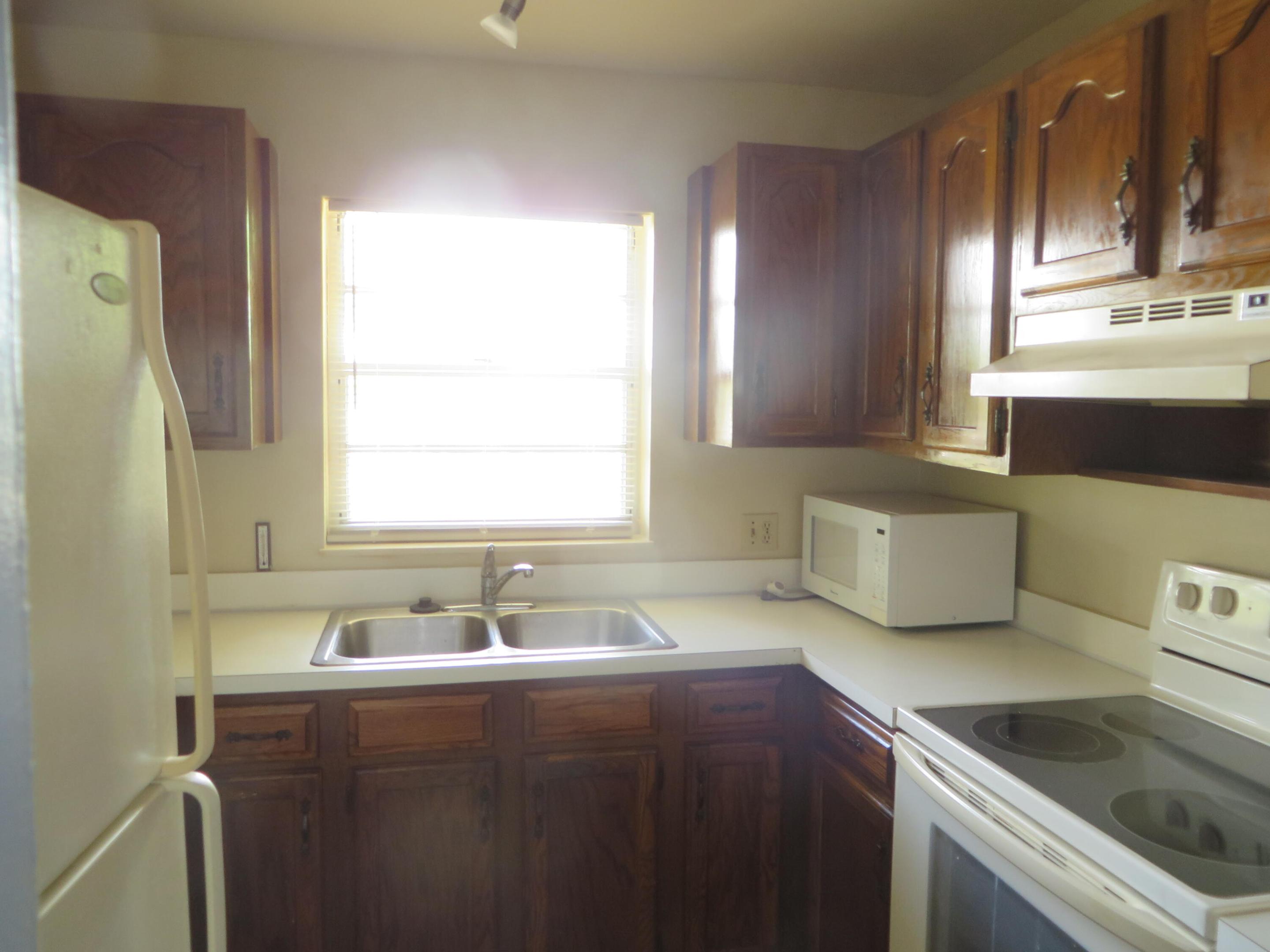 37 Vista Gardens Trail 201 Property Photo 5