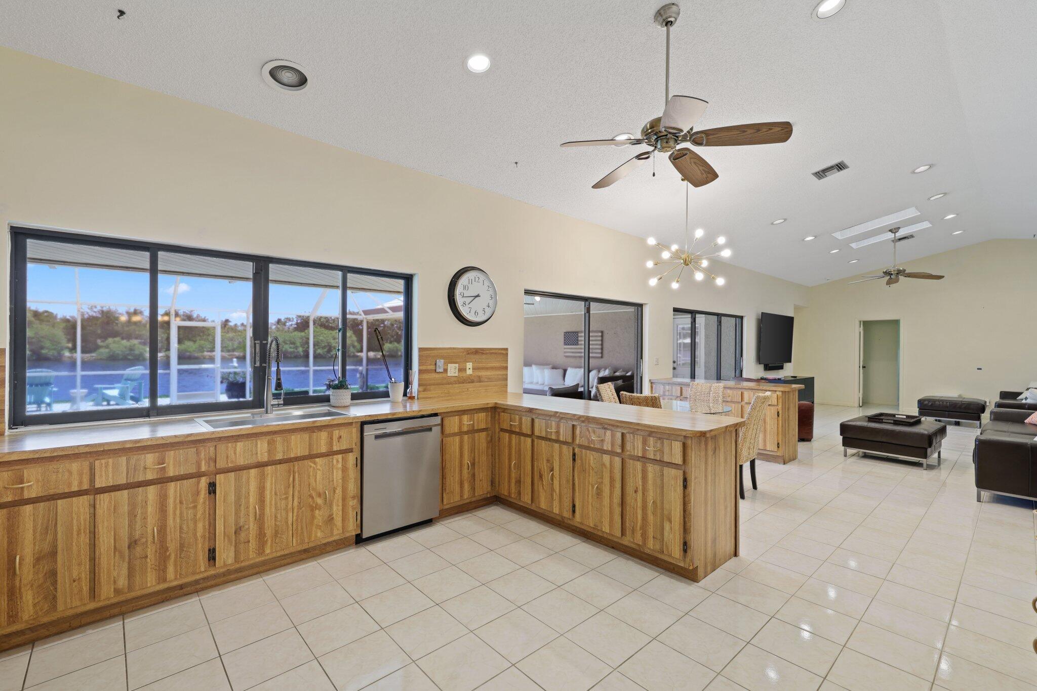 970 Orchid Lane Property Photo 17