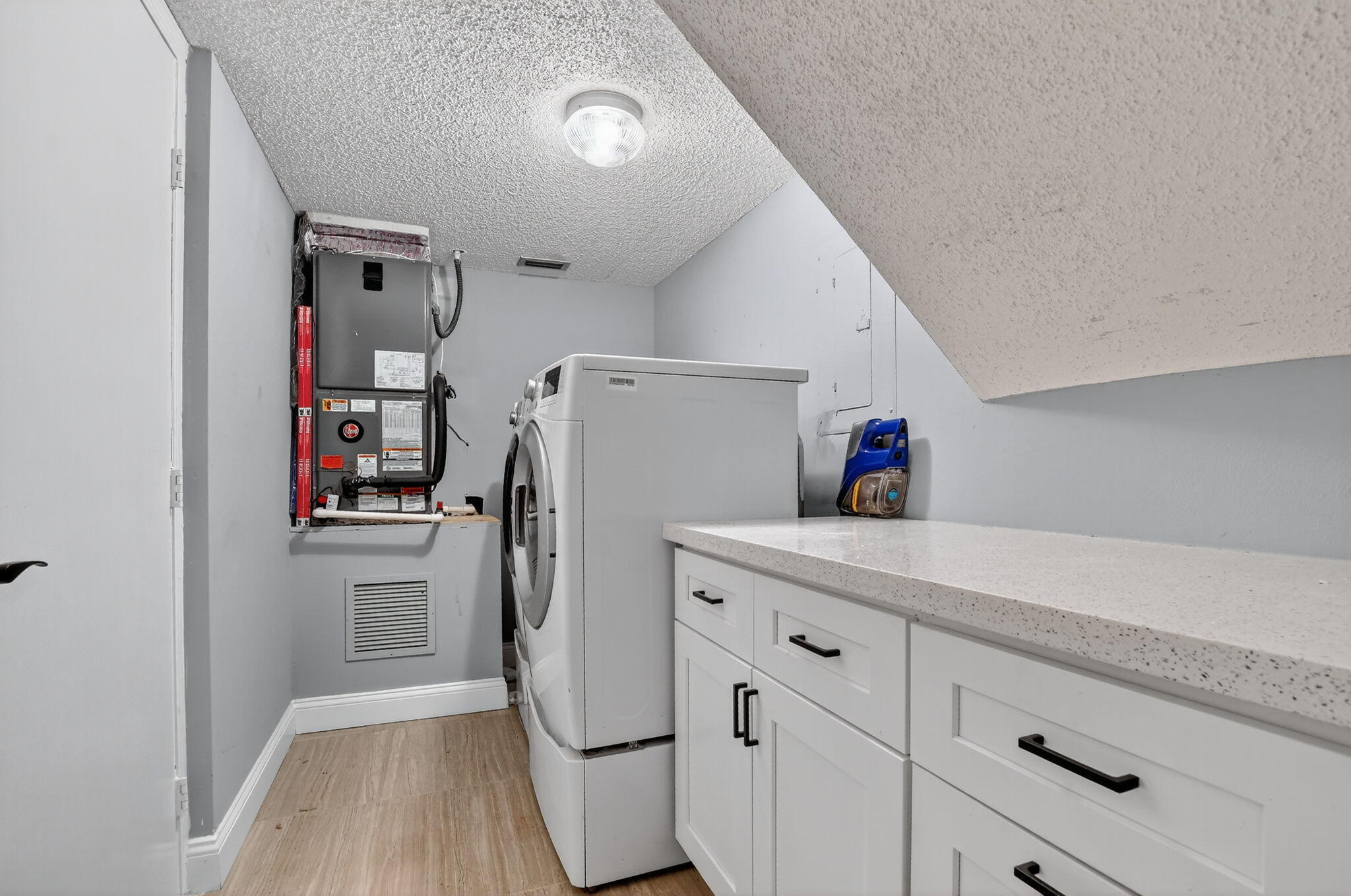 7773 La Mirada Drive Property Photo 17