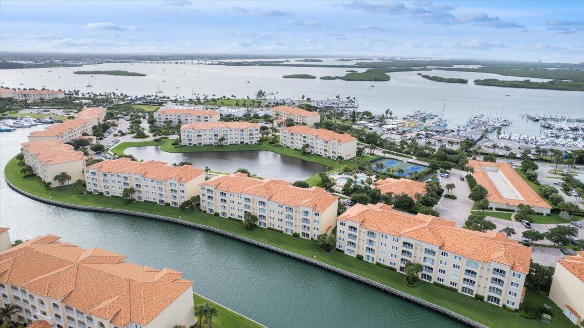 5 E Harbour Isle Dr Drive E 103 Property Photo 3