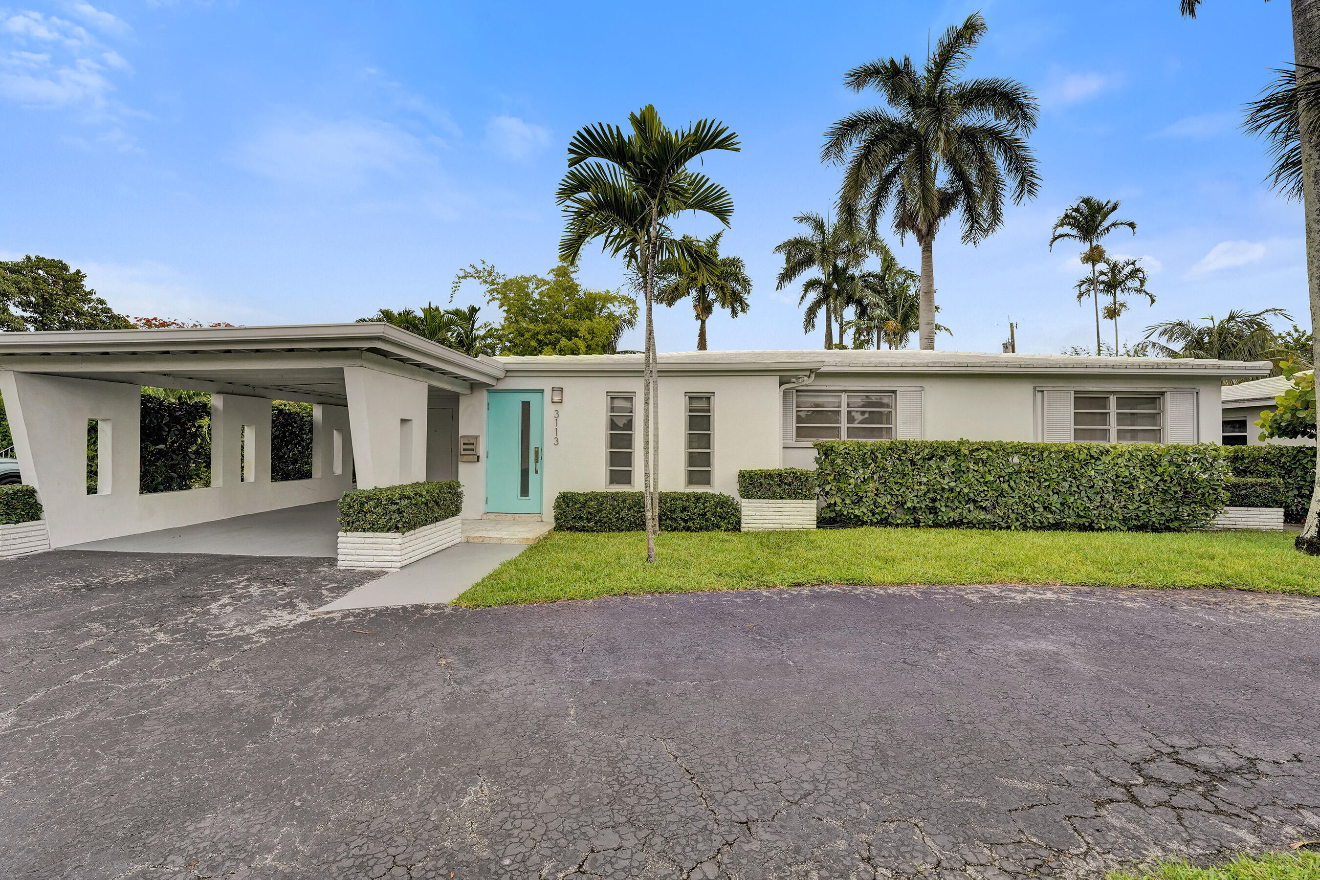 3113 Hollywood Boulevard Property Photo 1