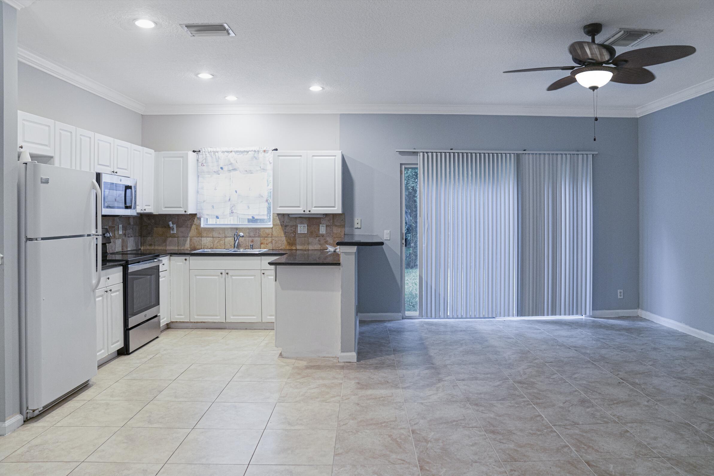 130 Baldwin Boulevard Property Photo 4