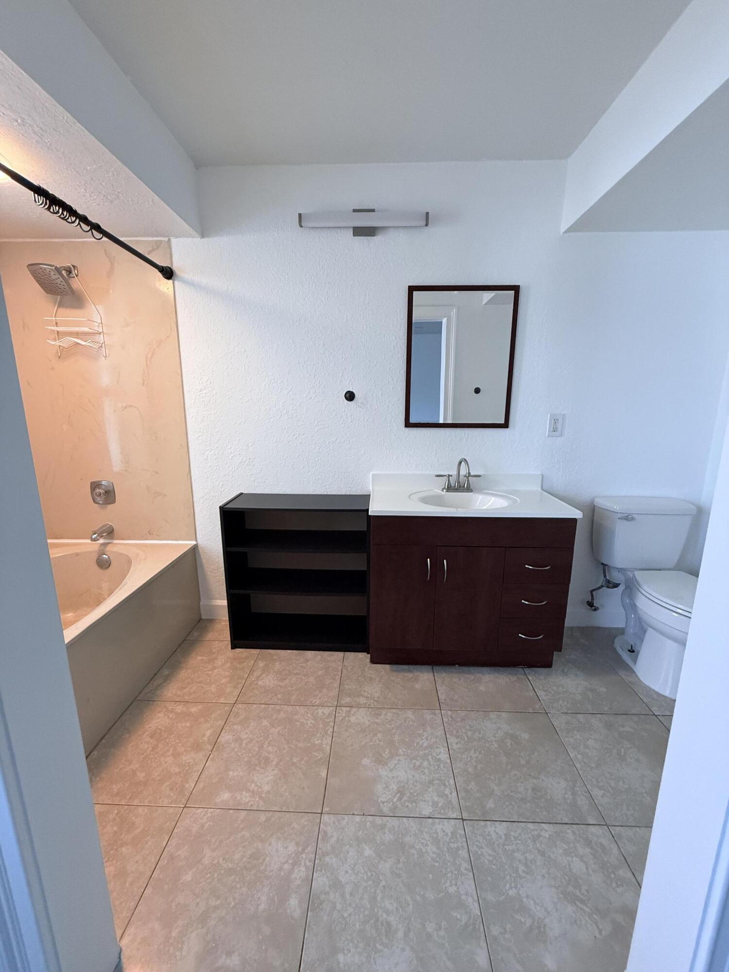 9235 Sw 8th Street 507 Property Photo 16