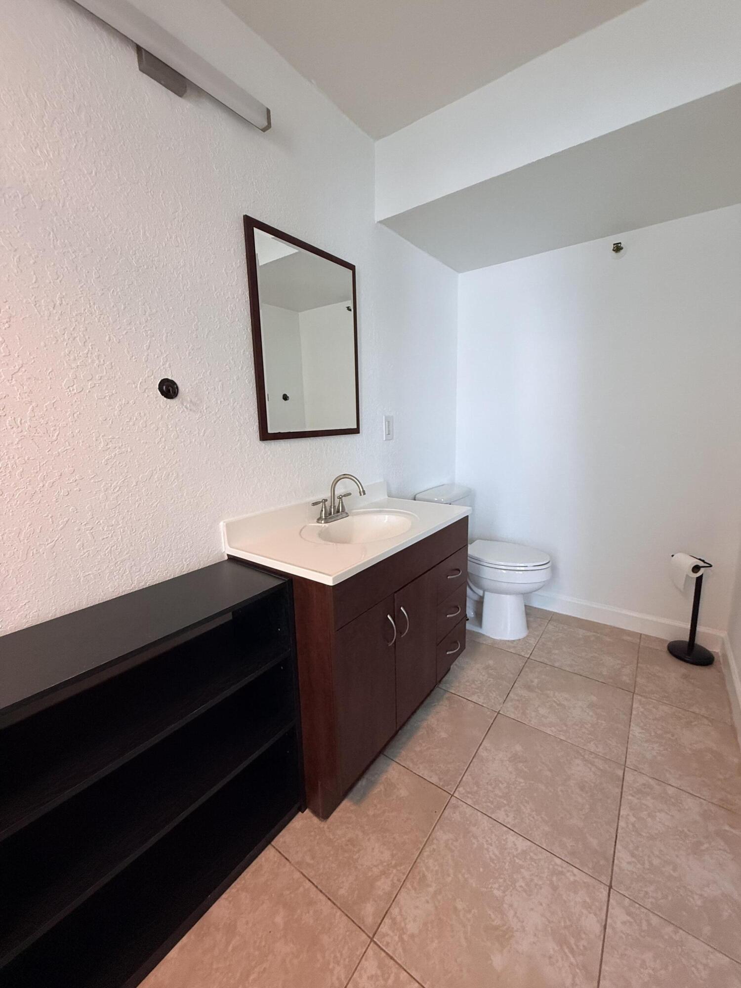 9235 Sw 8th Street 507 Property Photo 17