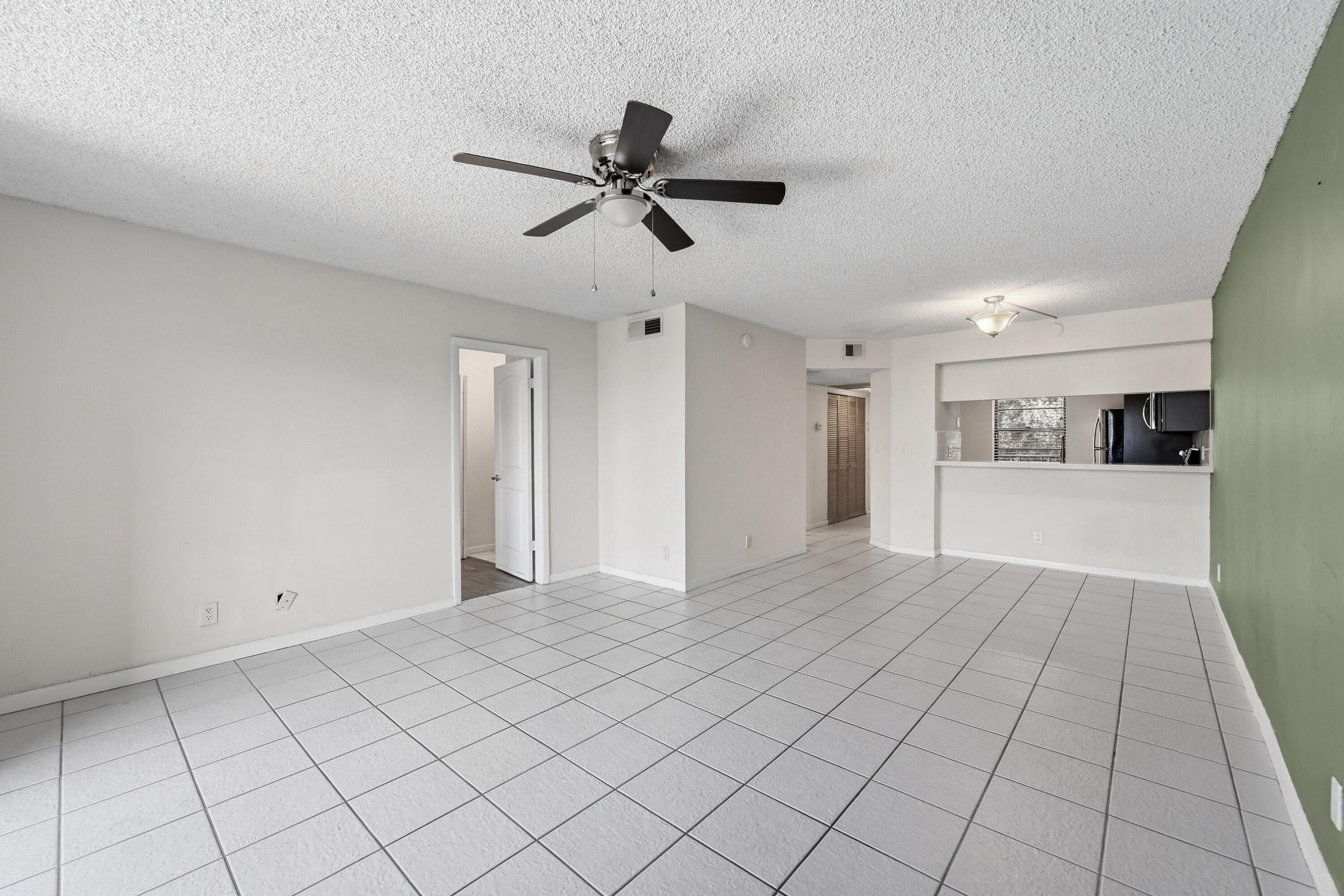10501 W Broward Boulevard 405 Property Photo 6