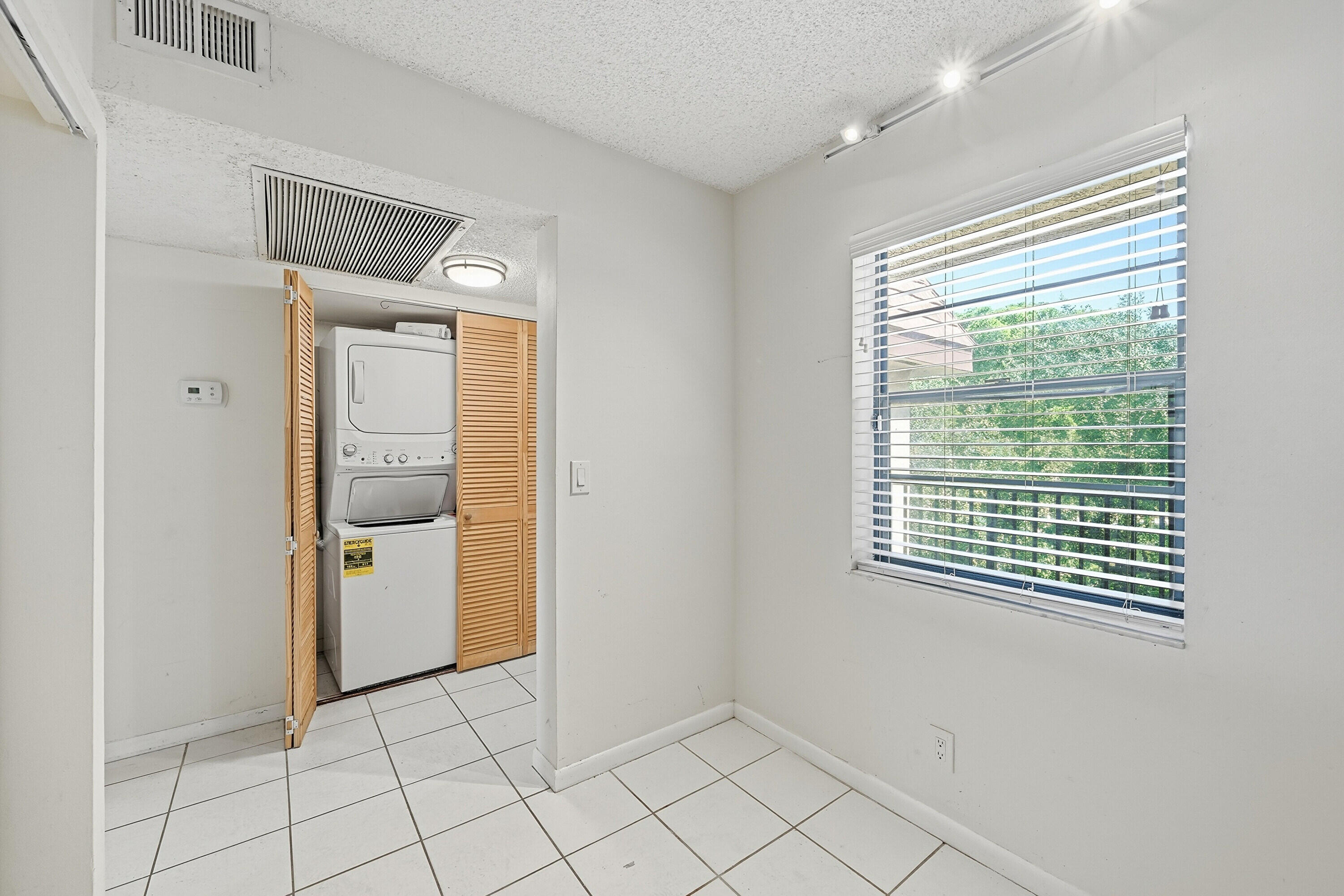 10501 W Broward Boulevard 405 Property Photo 11