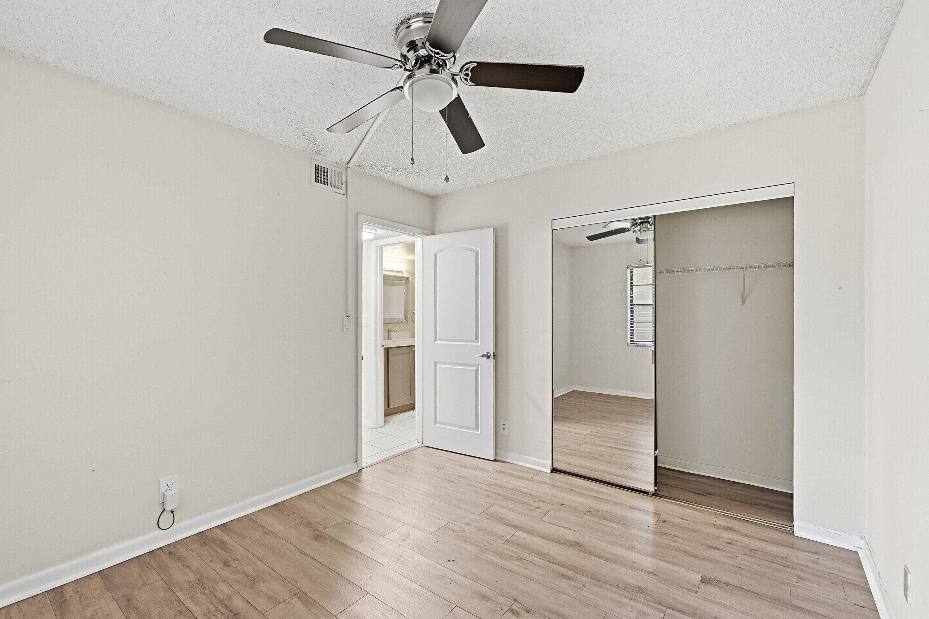 10501 W Broward Boulevard 405 Property Photo 22