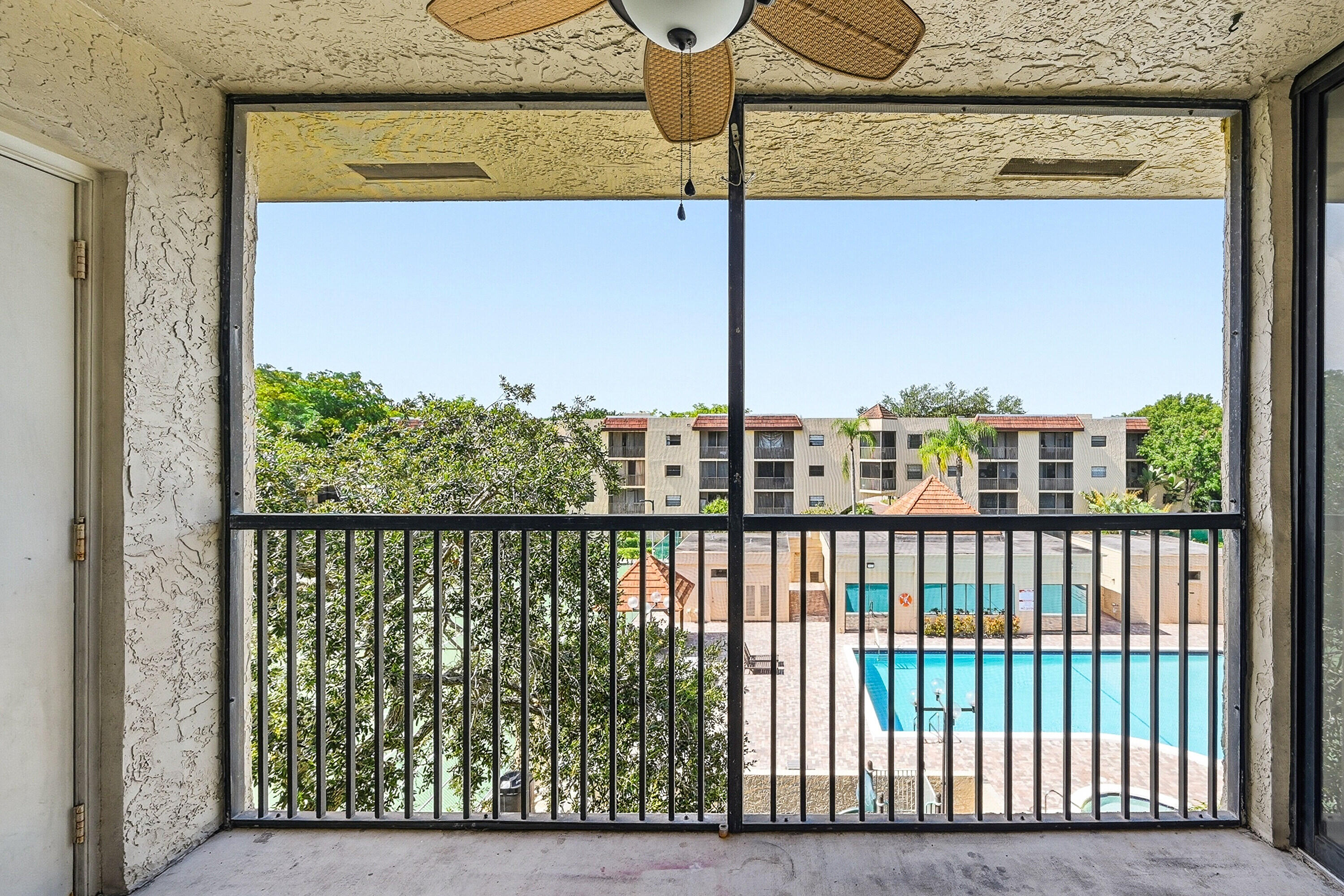 10501 W Broward Boulevard 405 Property Photo 24