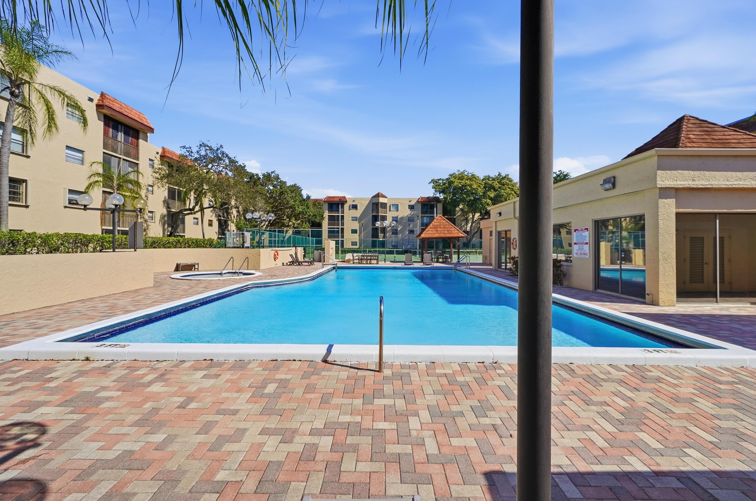10501 W Broward Boulevard 405 Property Photo 33