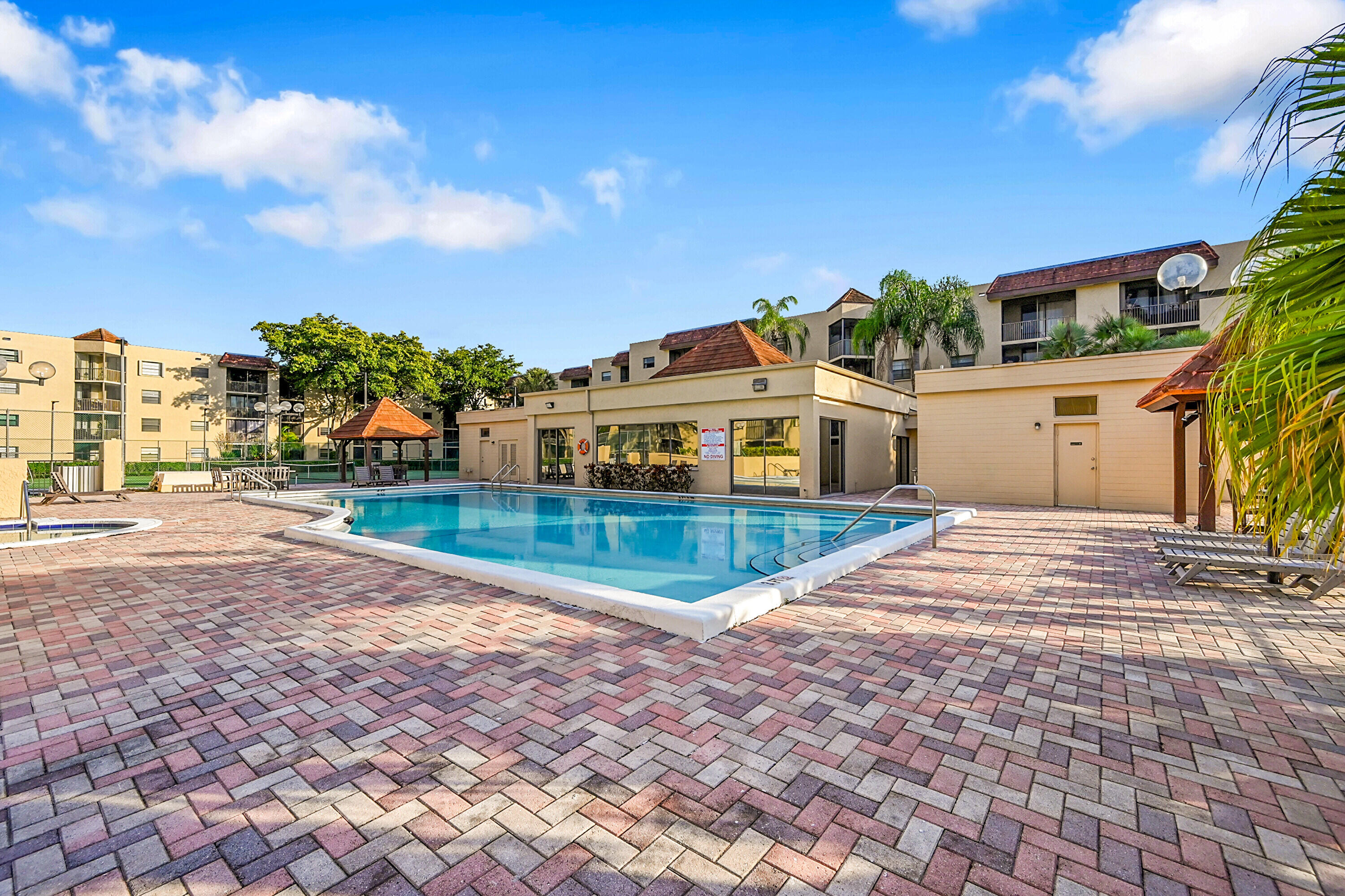 10501 W Broward Boulevard 405 Property Photo 34
