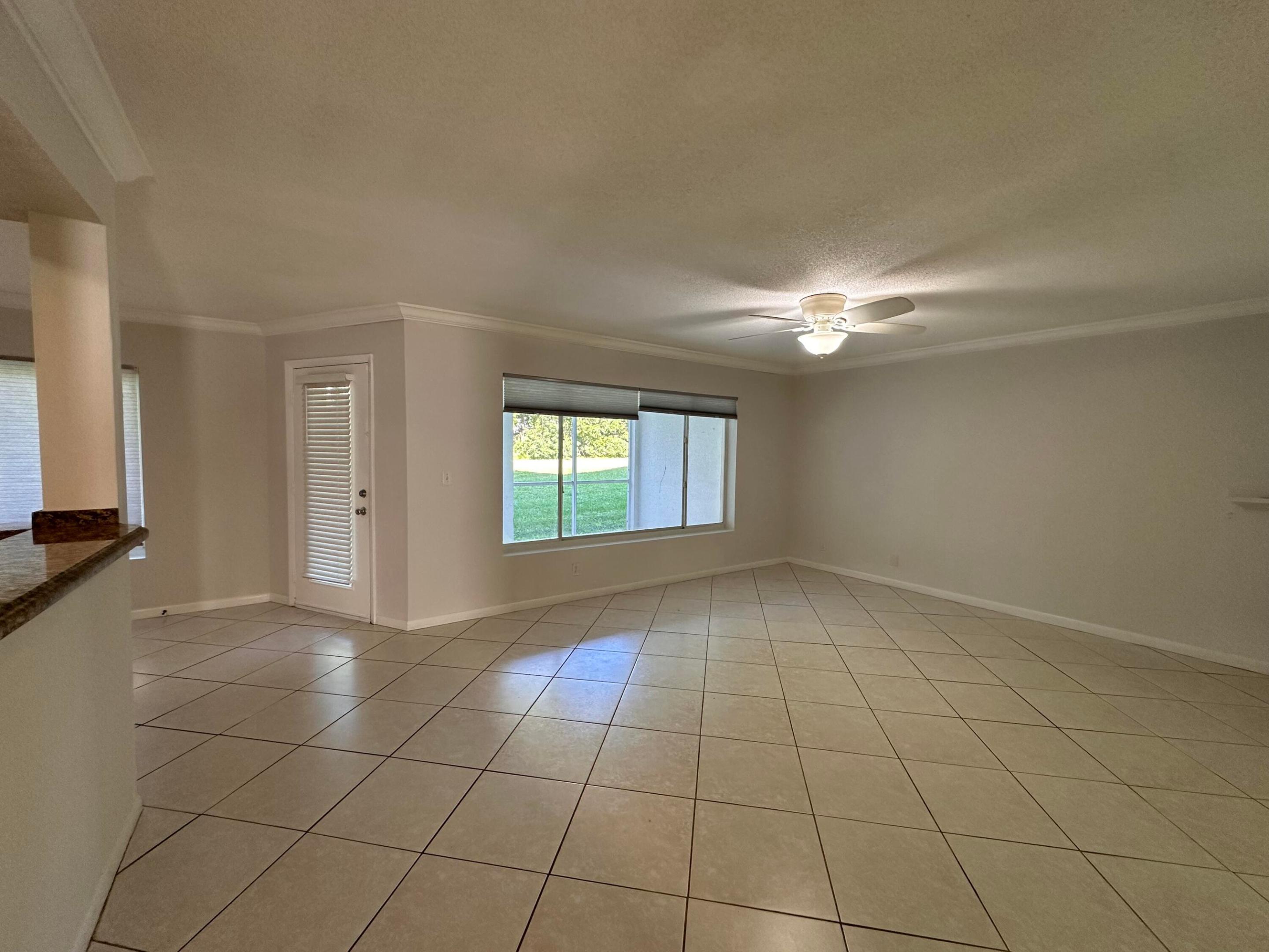 815 W Boynton Beach Boulevard 16-104 Property Photo 17