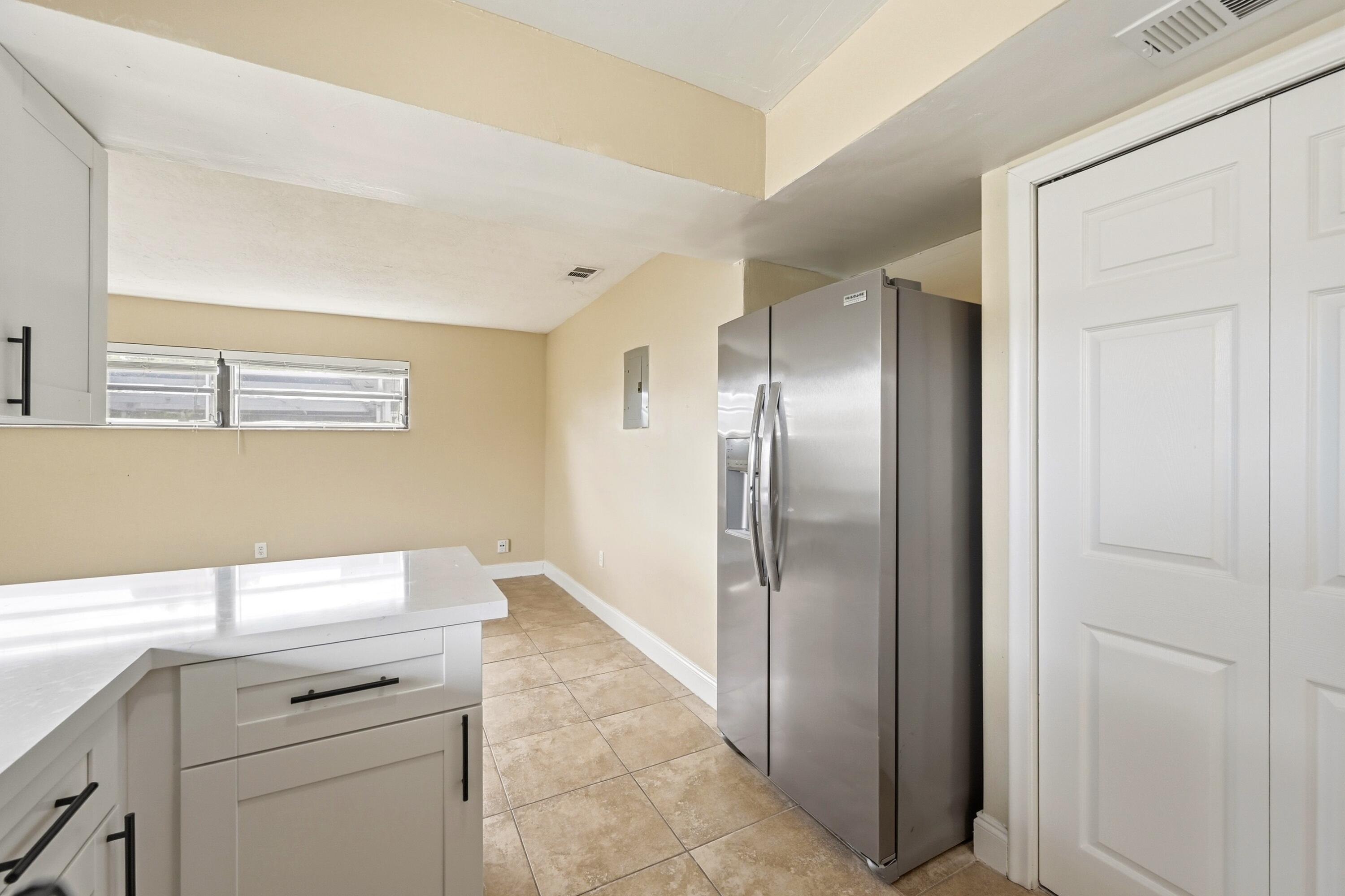 9671 Nw 24th Street Property Photo 6