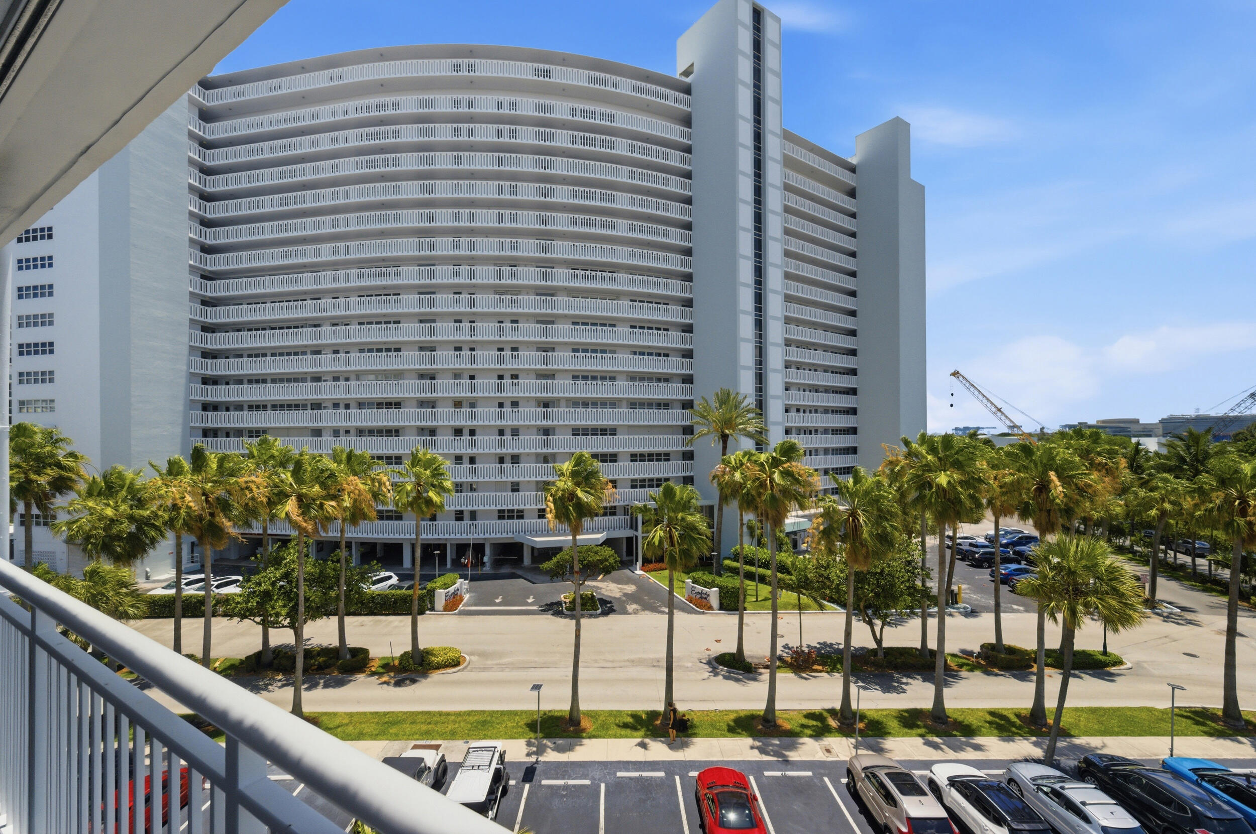 1920 S Ocean Drive 511 Property Photo 4
