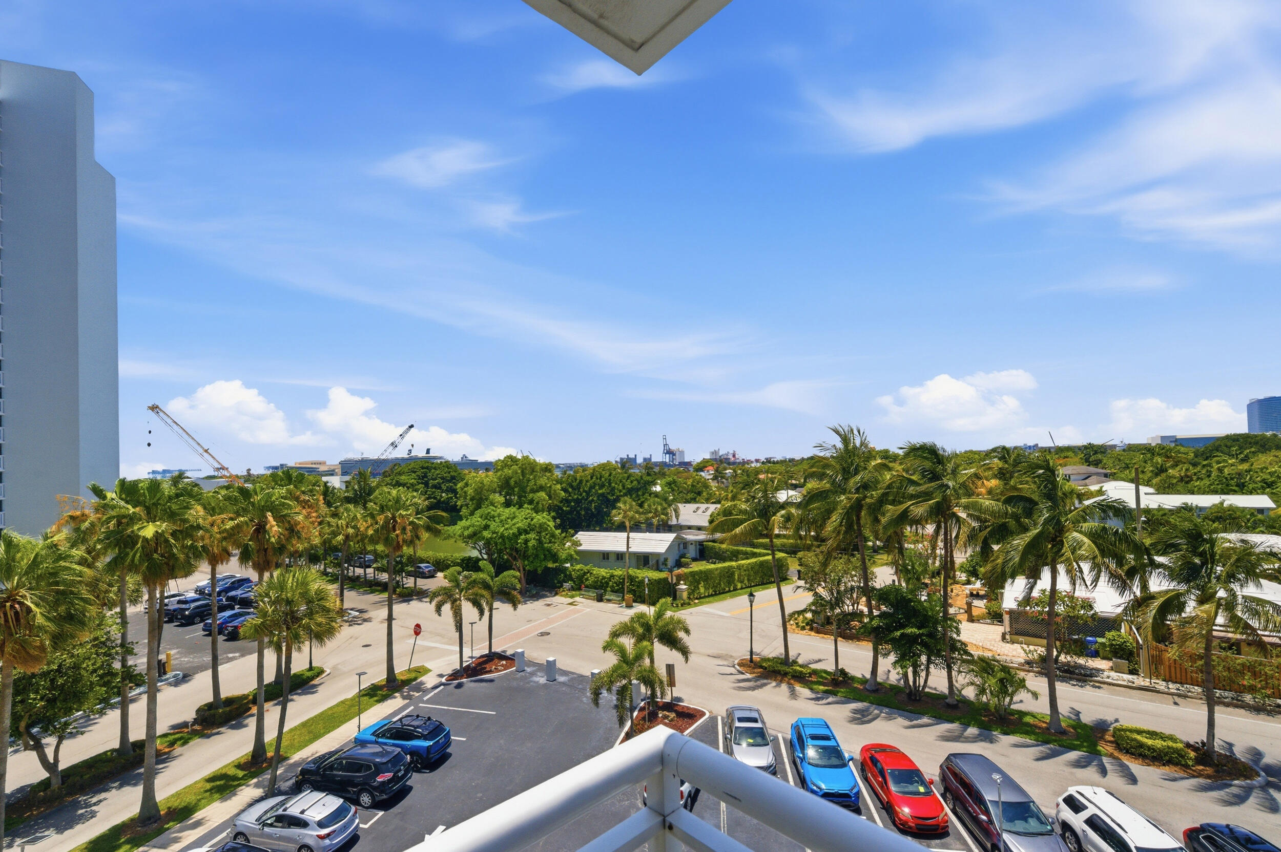 1920 S Ocean Drive 511 Property Photo 6