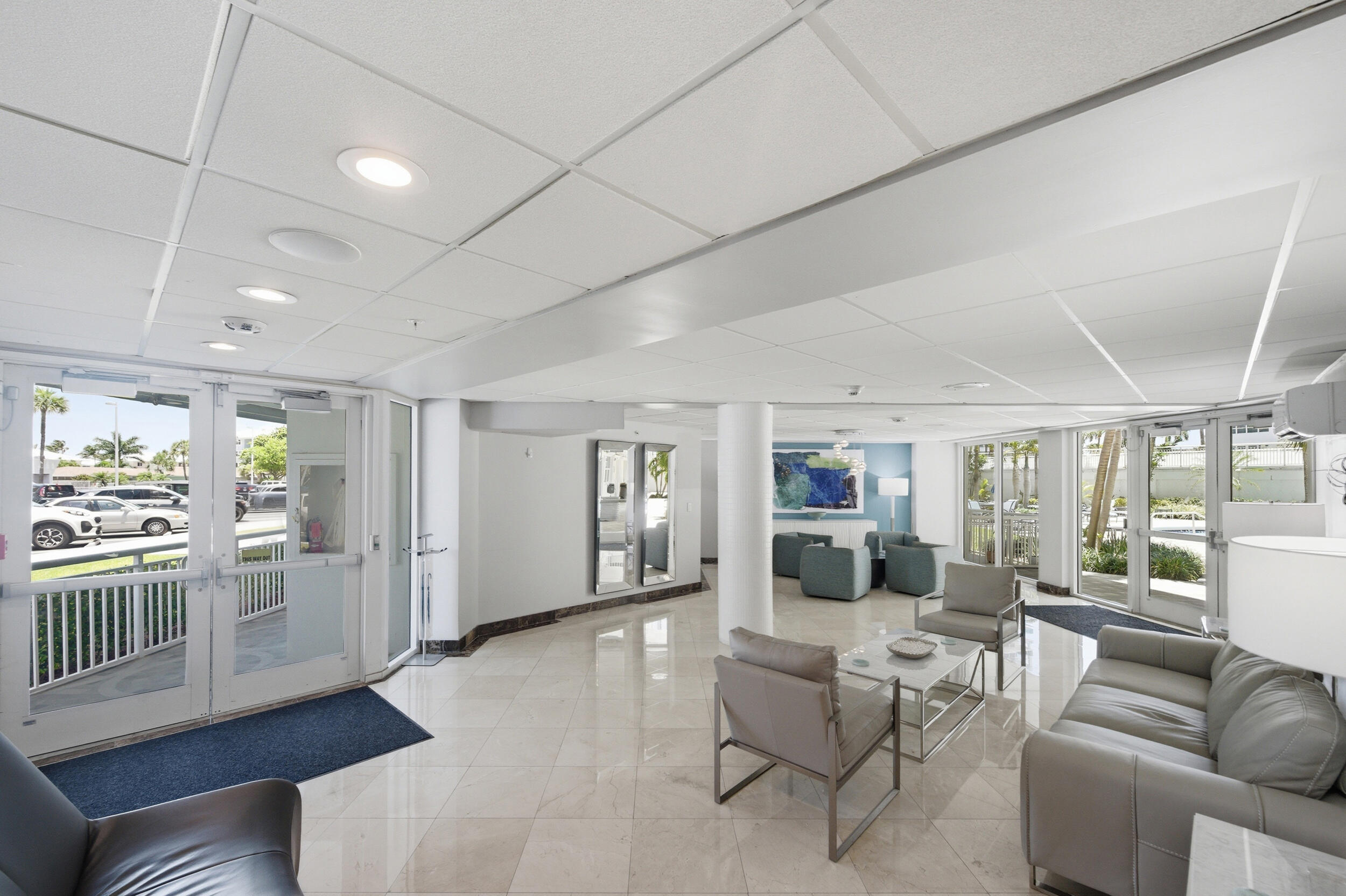 1920 S Ocean Drive 511 Property Photo 11