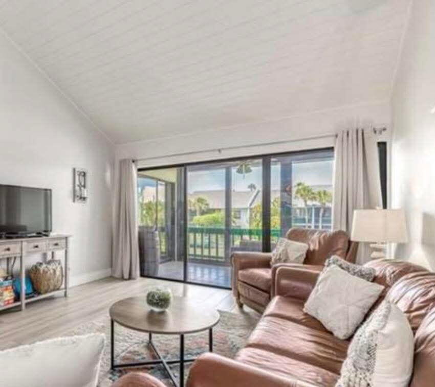 2400 S Ocean Drive 6522 Property Photo 6