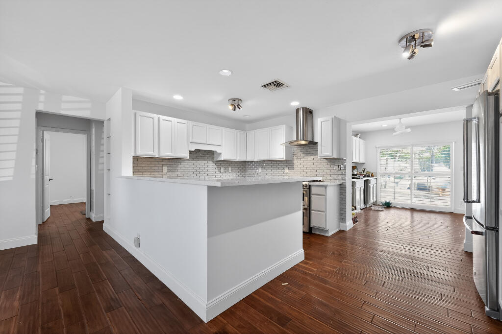 636 Kingfish Road Property Photo 11