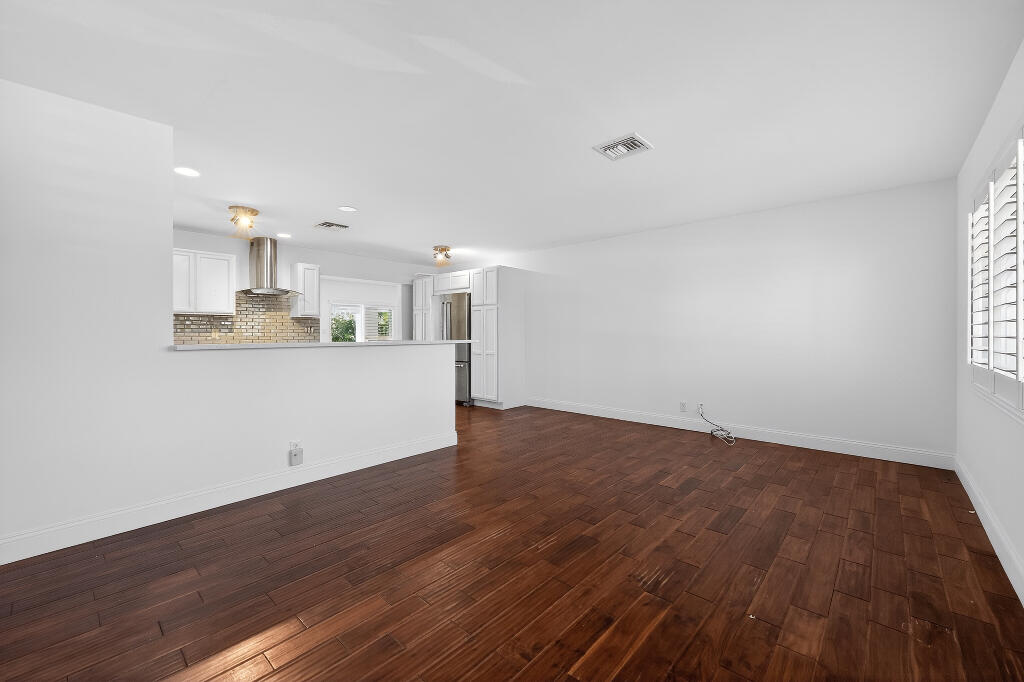 636 Kingfish Road Property Photo 14