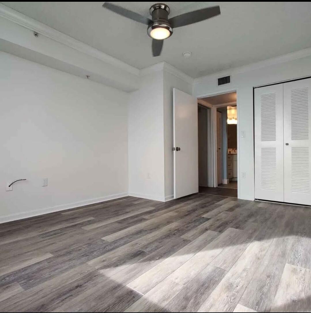 1000 Scotia Drive 506 Property Photo 6