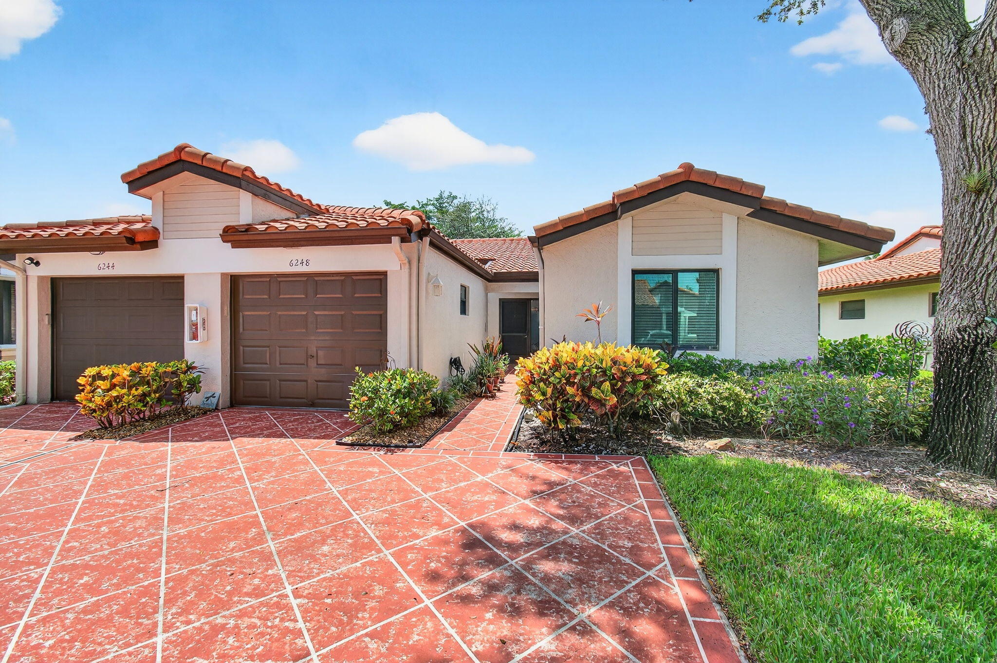 6248 Kings Gate Circle Property Photo 1