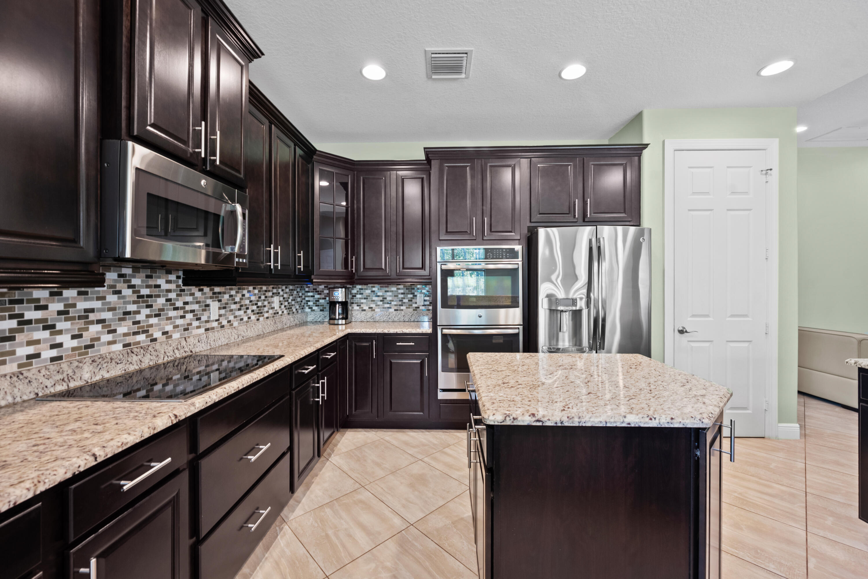 7589 Fieldstone Ranch Square Property Photo 19