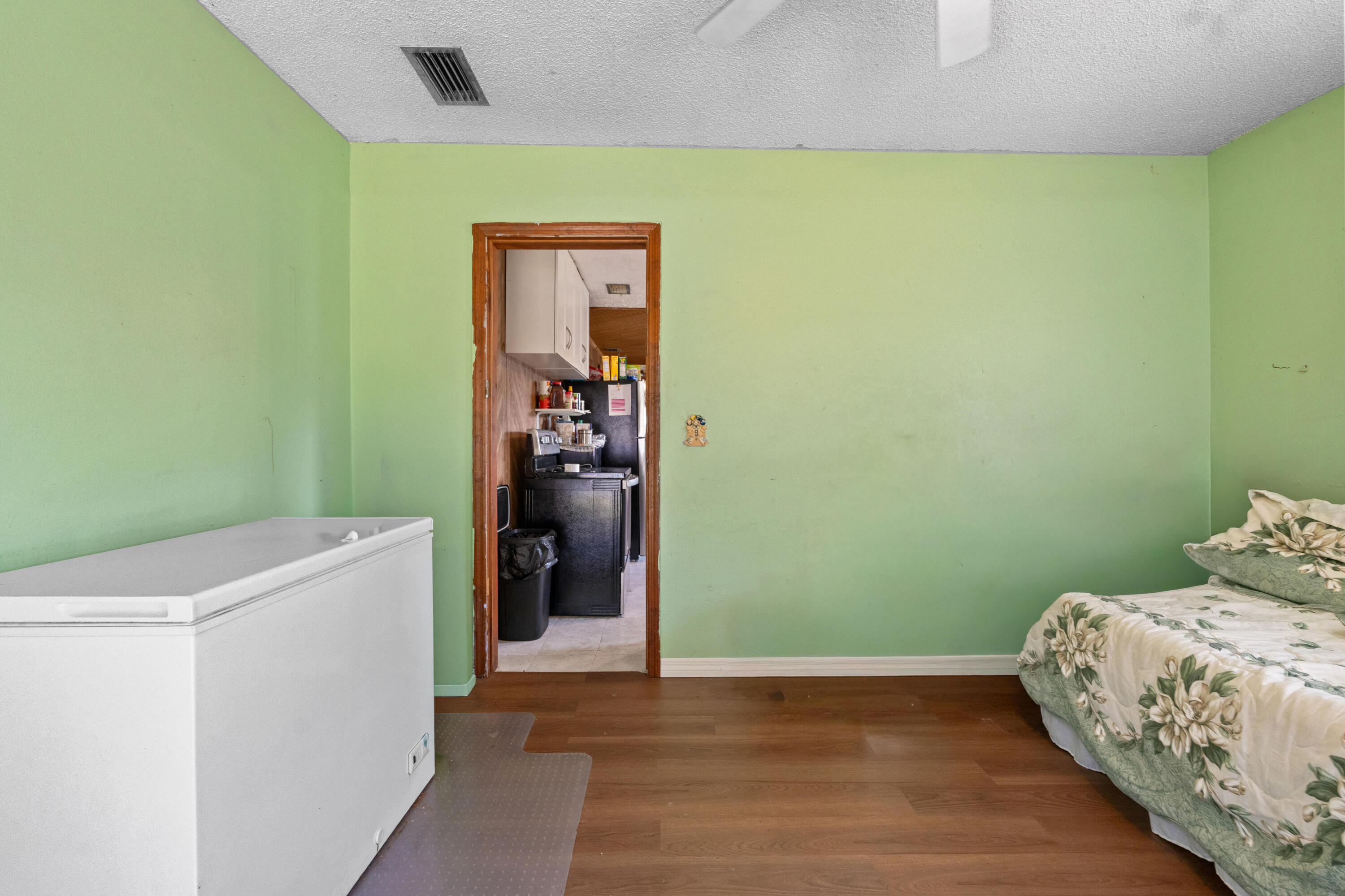 1804 S 30th S Property Photo 7